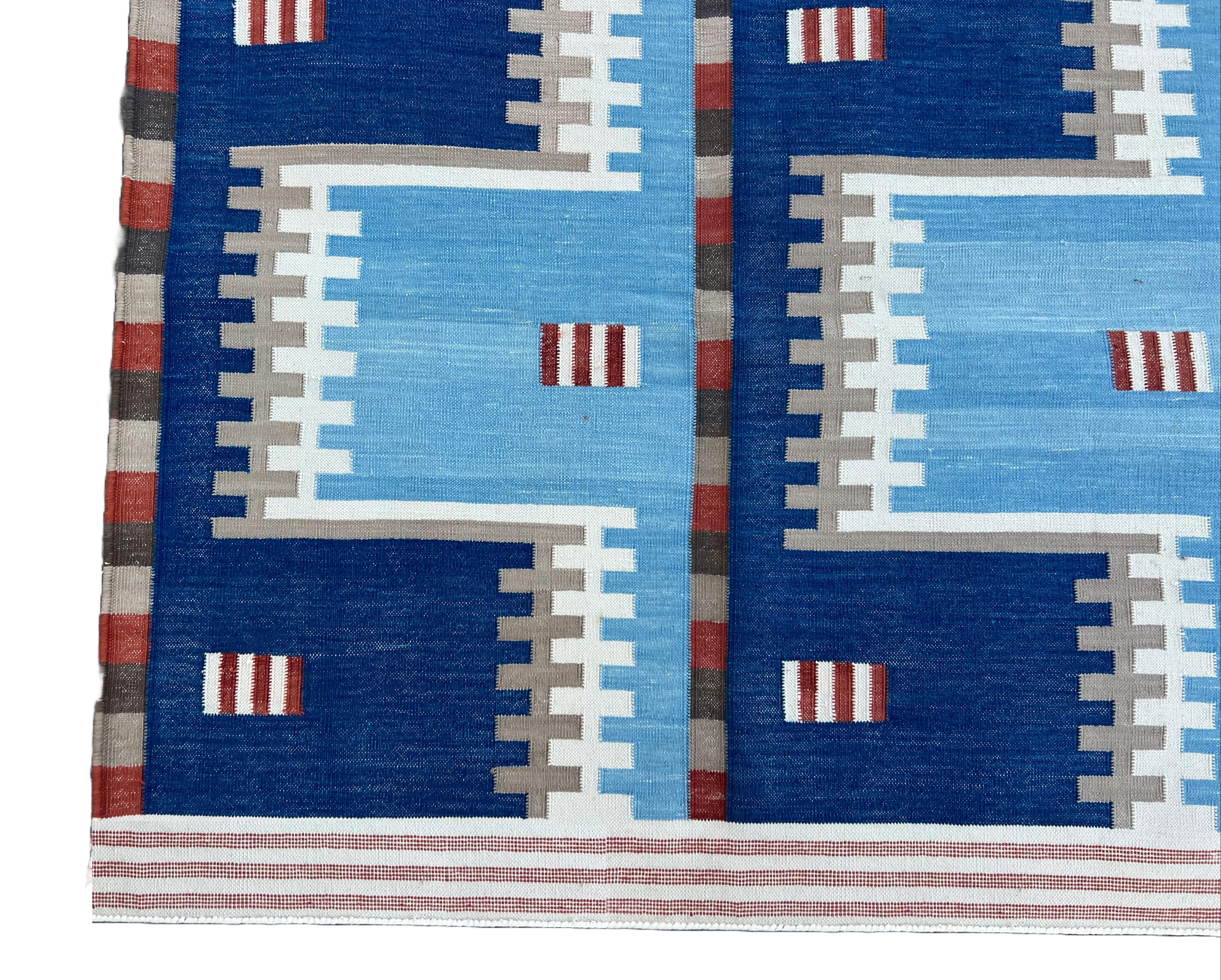 Handmade Cotton Area Flat Weave Rug, Blue, Cream, Beige Geometric Indian Dhurrie For Sale 4