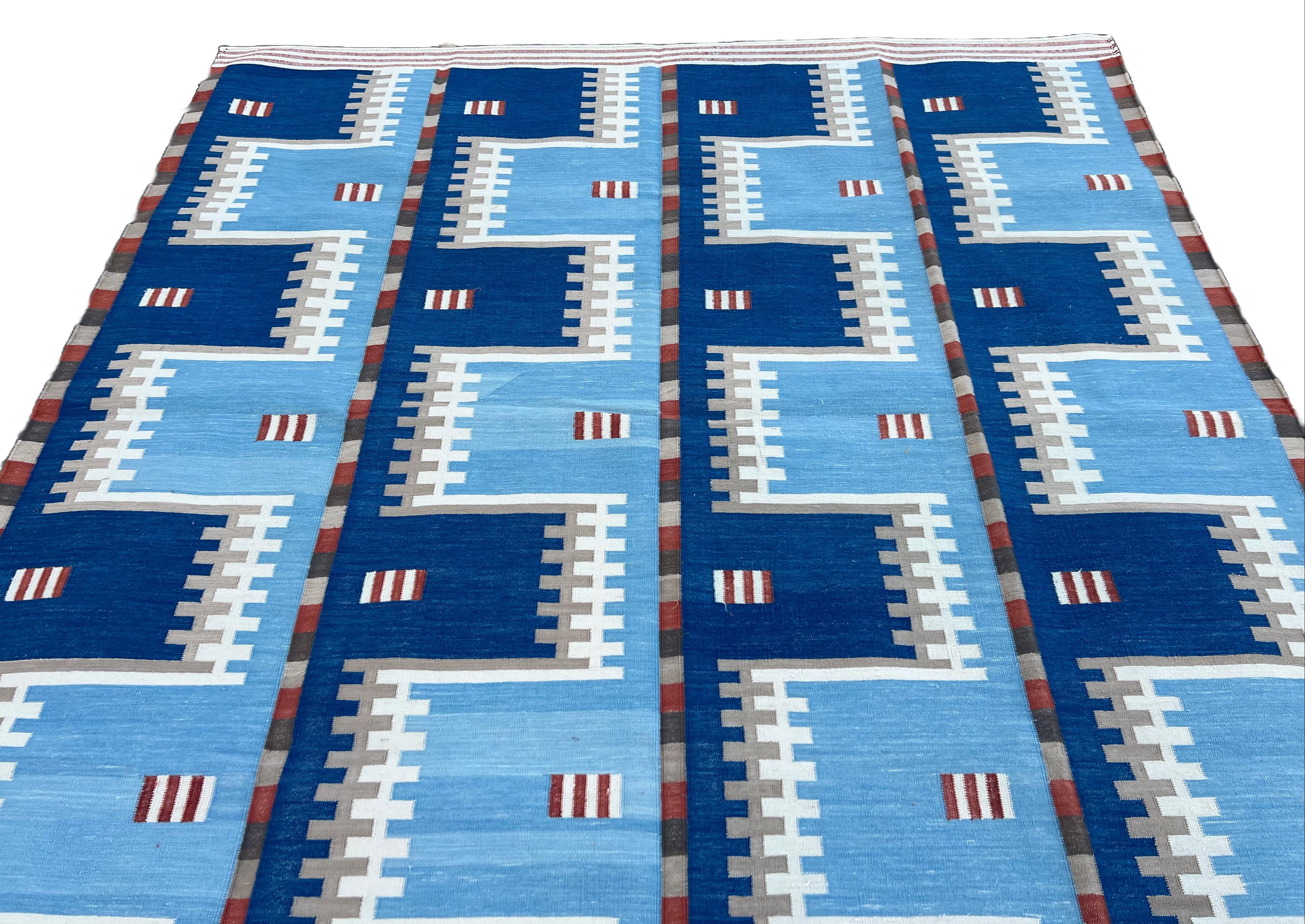 Handmade Cotton Area Flat Weave Rug, Blue, Cream, Beige Geometric Indian Dhurrie For Sale 3