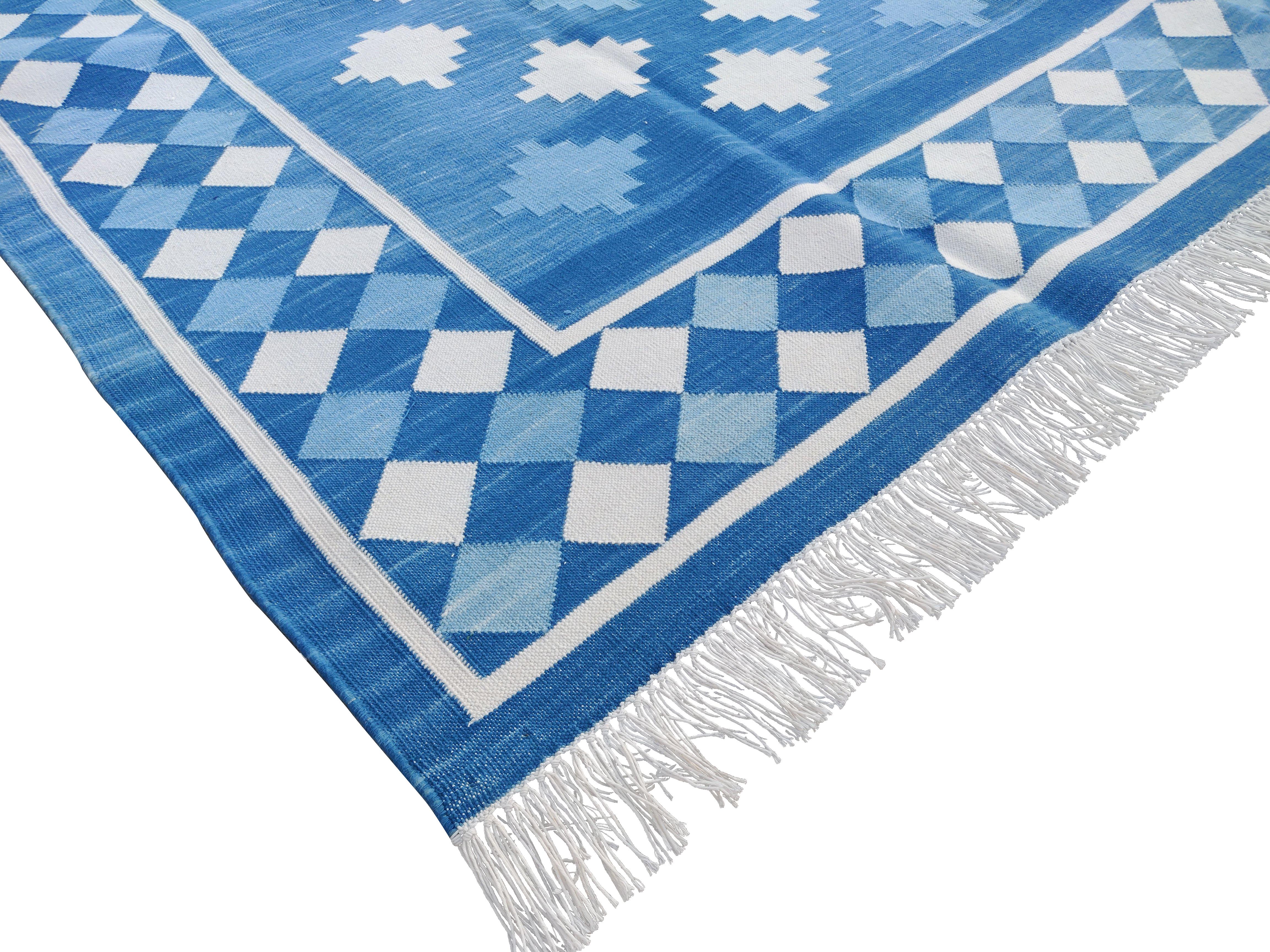 Hand-Woven Handmade Cotton Area Flat Weave Rug, Blue & Cream Indian Star Indian Dhurrie Rug For Sale