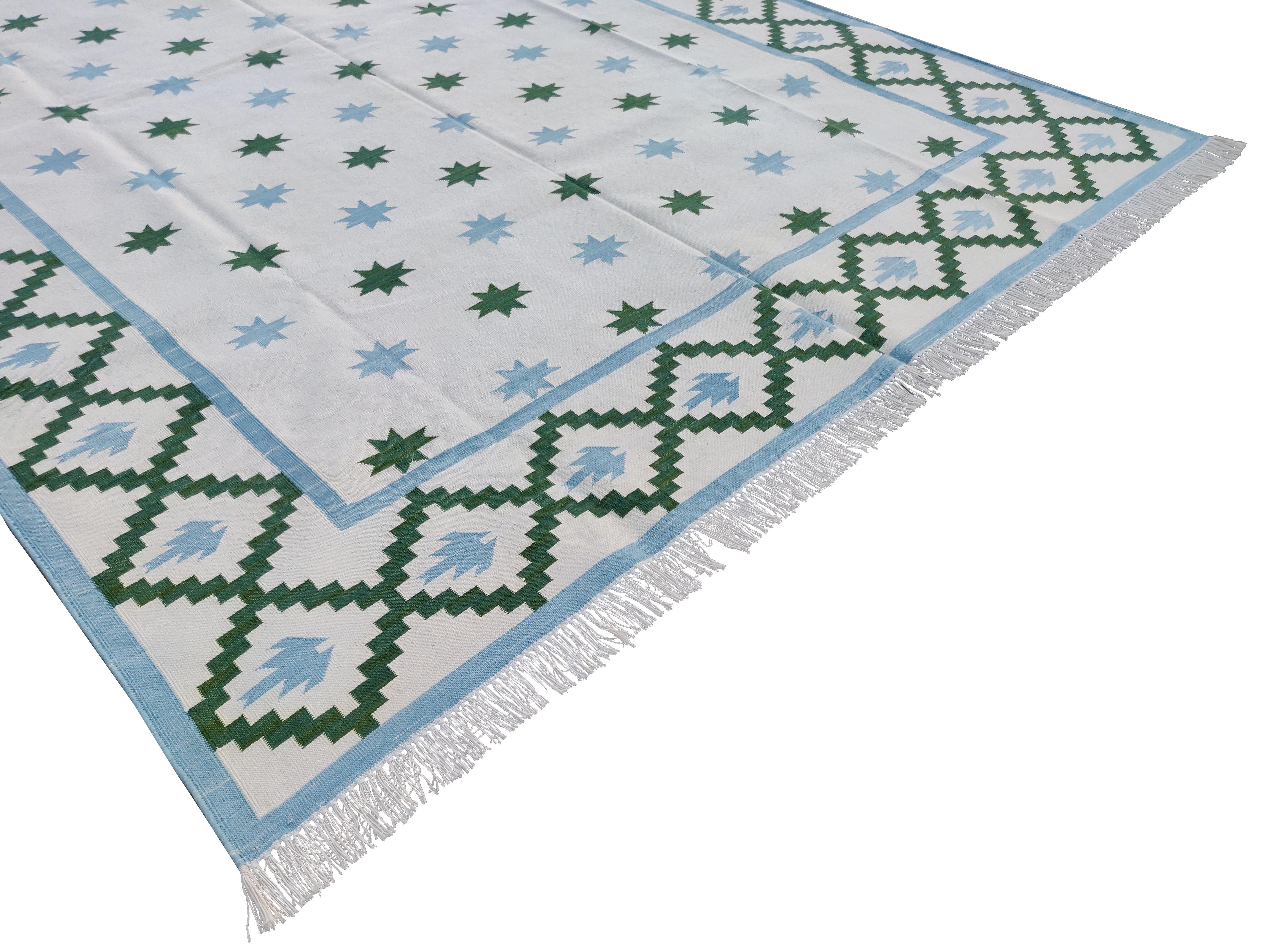 Handgefertigter Flachgewebe-Teppich aus Baumwolle, blauer & grüner indischer Stern-Indianer Dhurrie-Teppich (Moderne der Mitte des Jahrhunderts) im Angebot