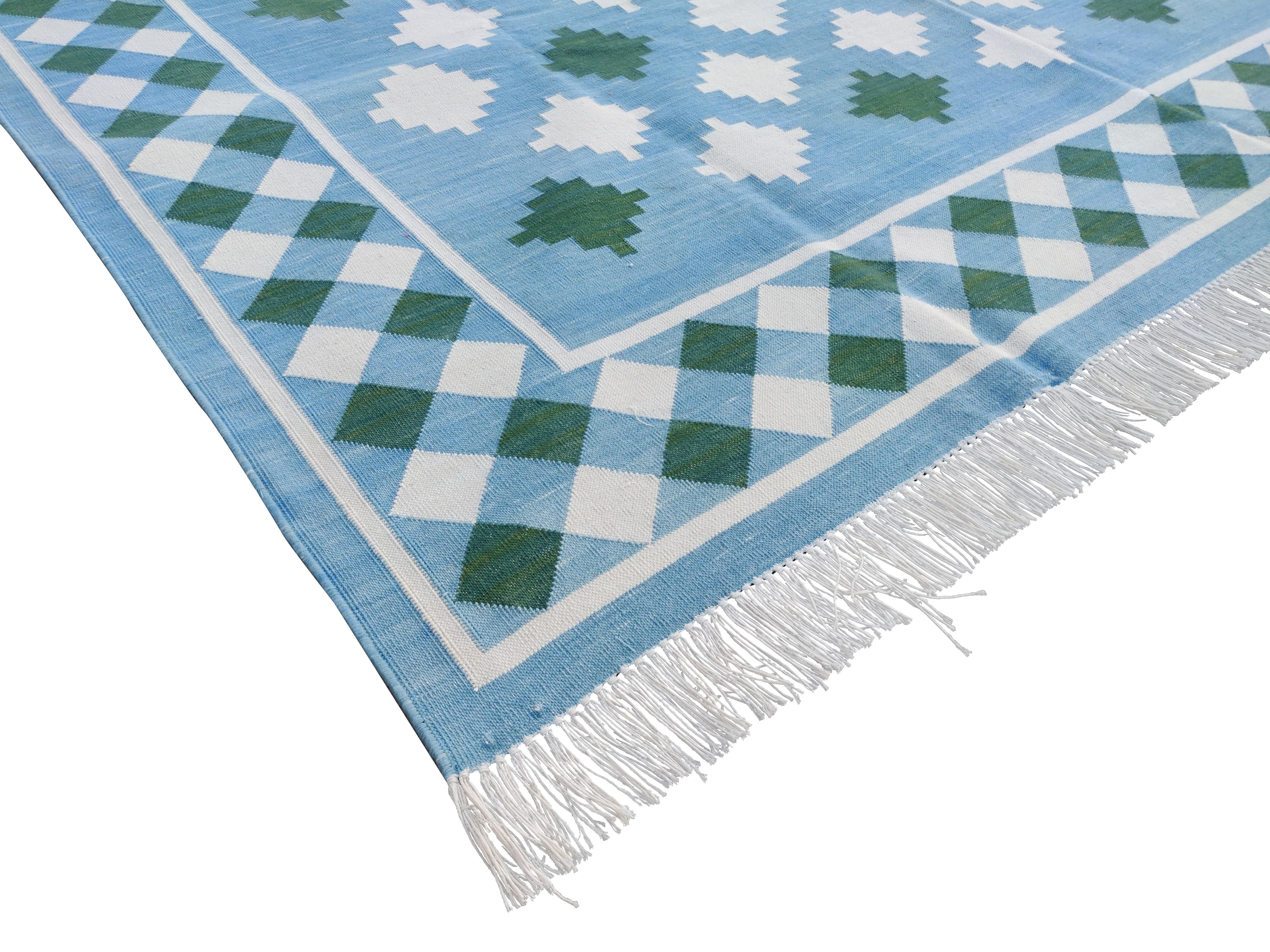 Handgefertigter Flachgewebe-Teppich aus Baumwolle, blauer & grüner indischer Stern-Indianer Dhurrie-Teppich (Indisch) im Angebot