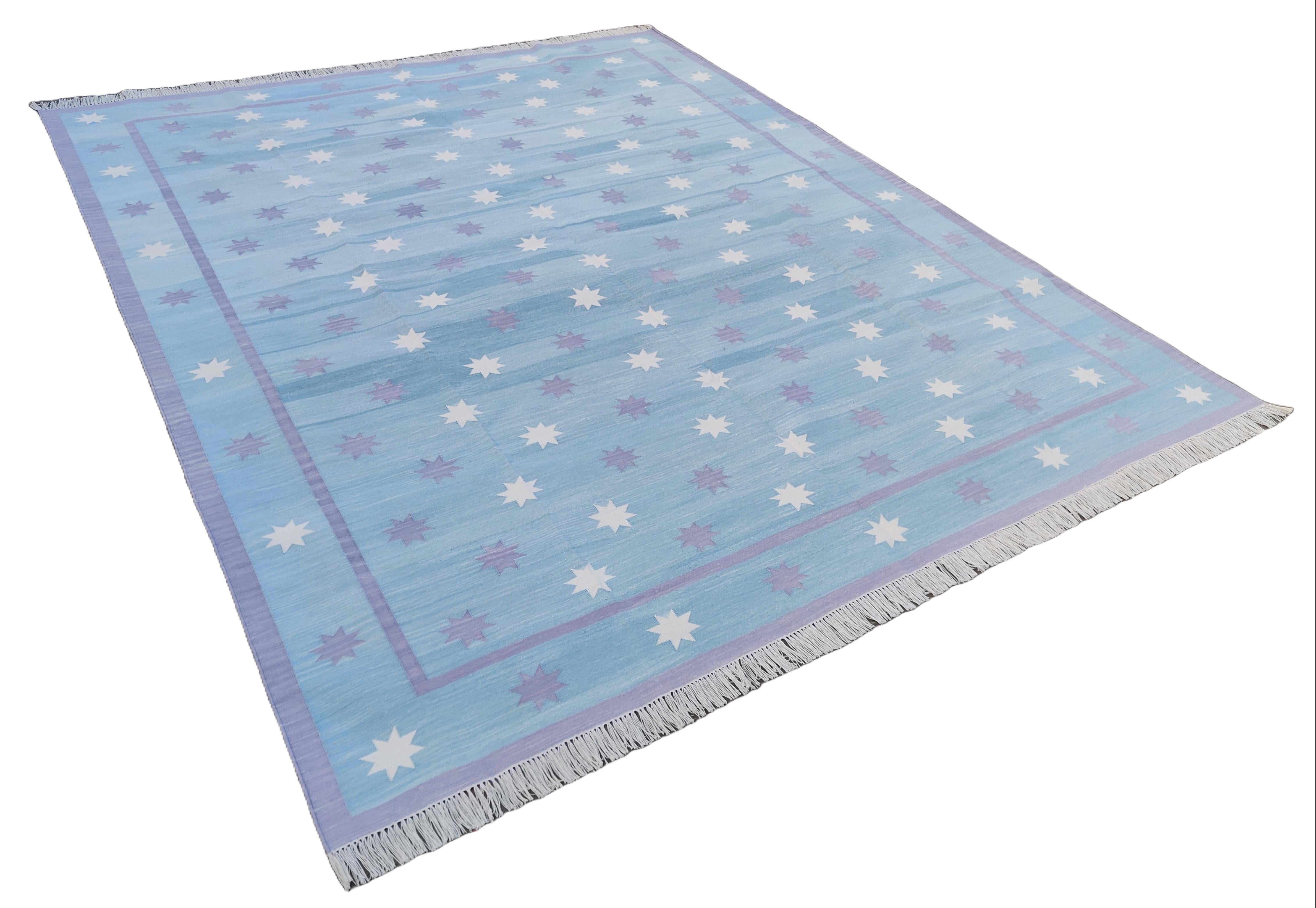 Handgefertigter Flachgewebe-Teppich aus Baumwolle, blau, lavendelfarben und cremefarben, indischer Stern Dhurrie (Moderne der Mitte des Jahrhunderts) im Angebot