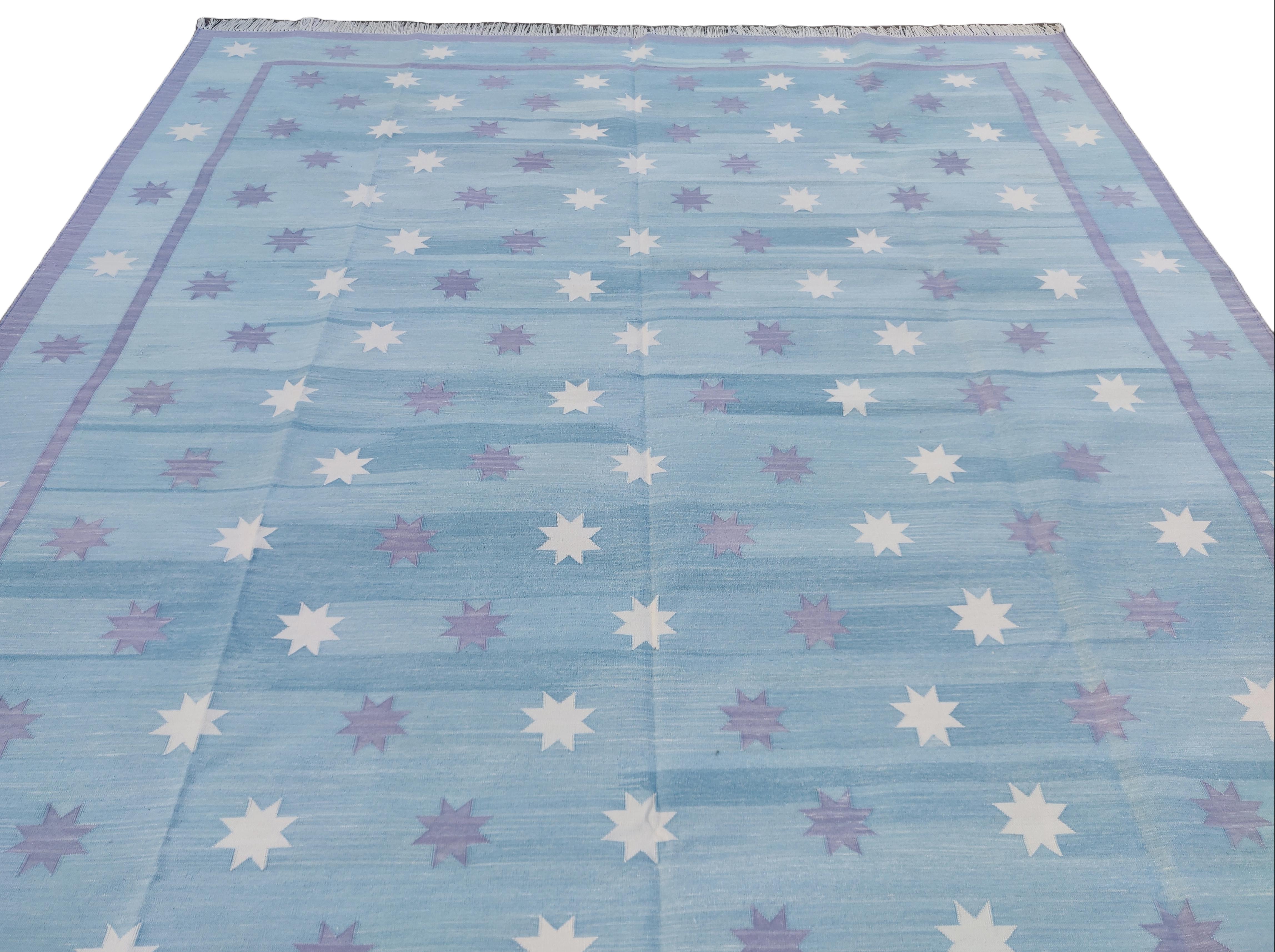 Handgefertigter Flachgewebe-Teppich aus Baumwolle, blau, lavendelfarben und cremefarben, indischer Stern Dhurrie im Angebot 1