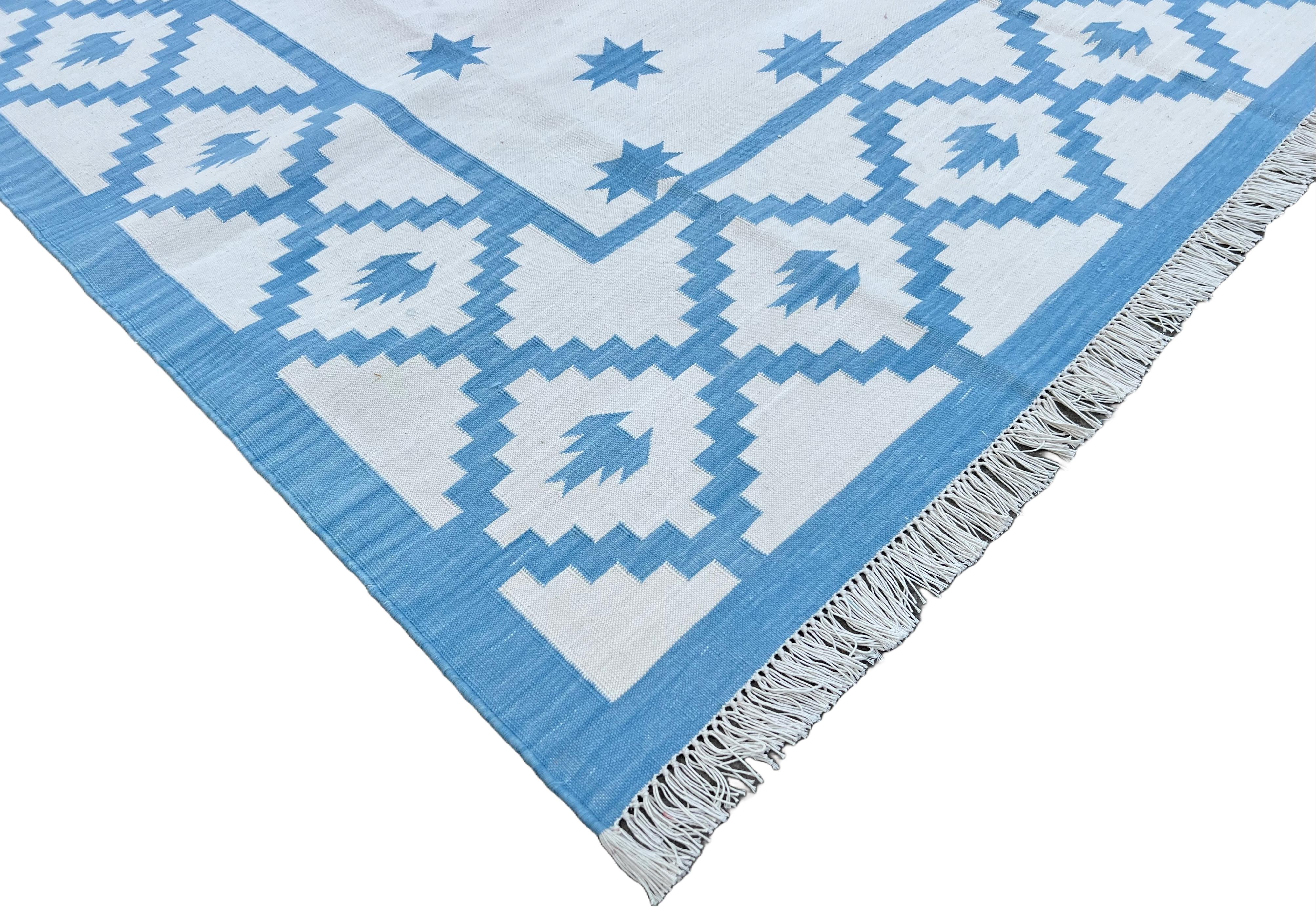 Kilim Handmade Cotton Area Flat Weave Rug, Blue & White Indian Star Geometric Dhurrie For Sale