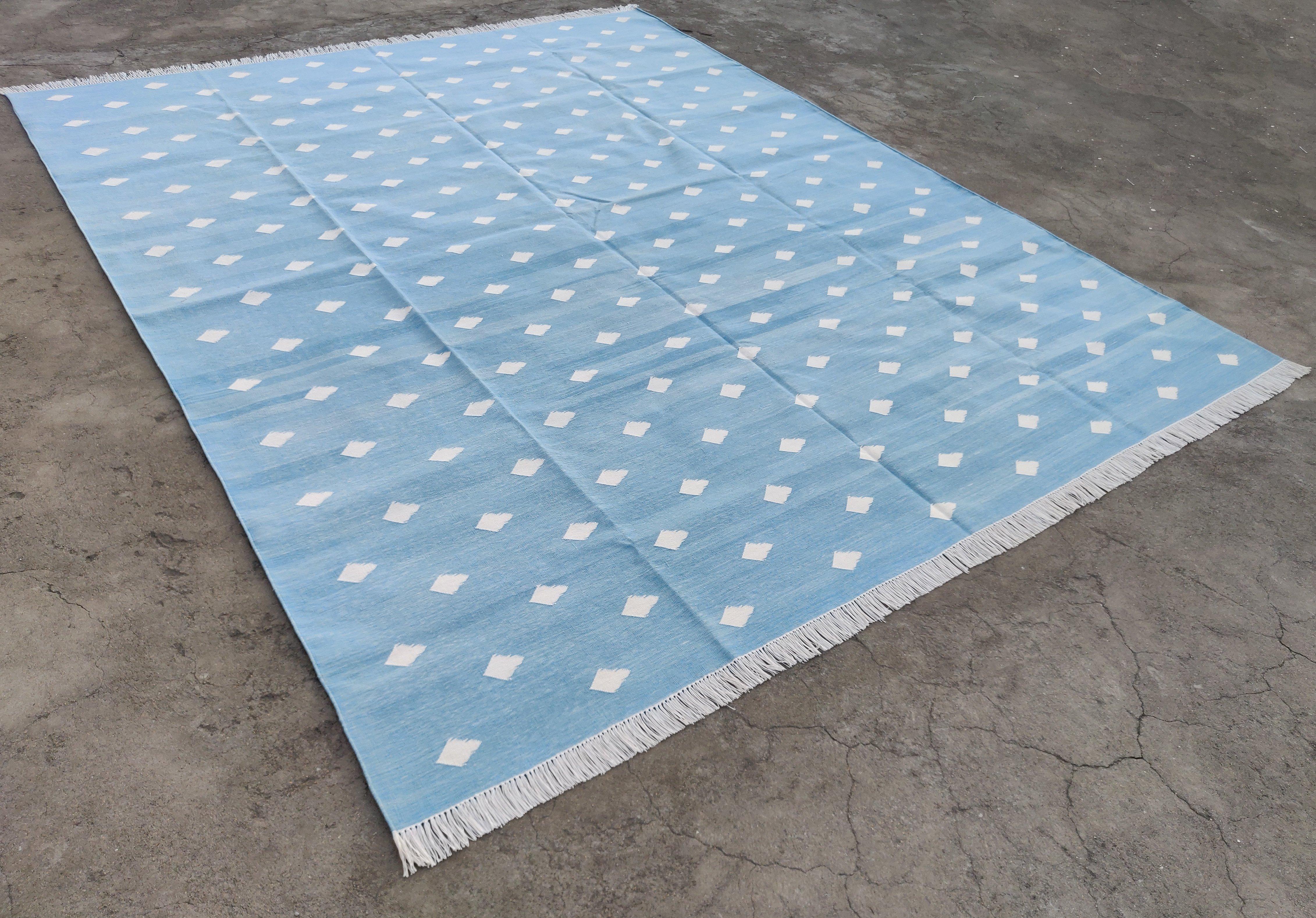 Mid-Century Modern Handmade Cotton Area Flat Weave Rug, Blue & White Leaf Patterned Indian Dhurrie For Sale