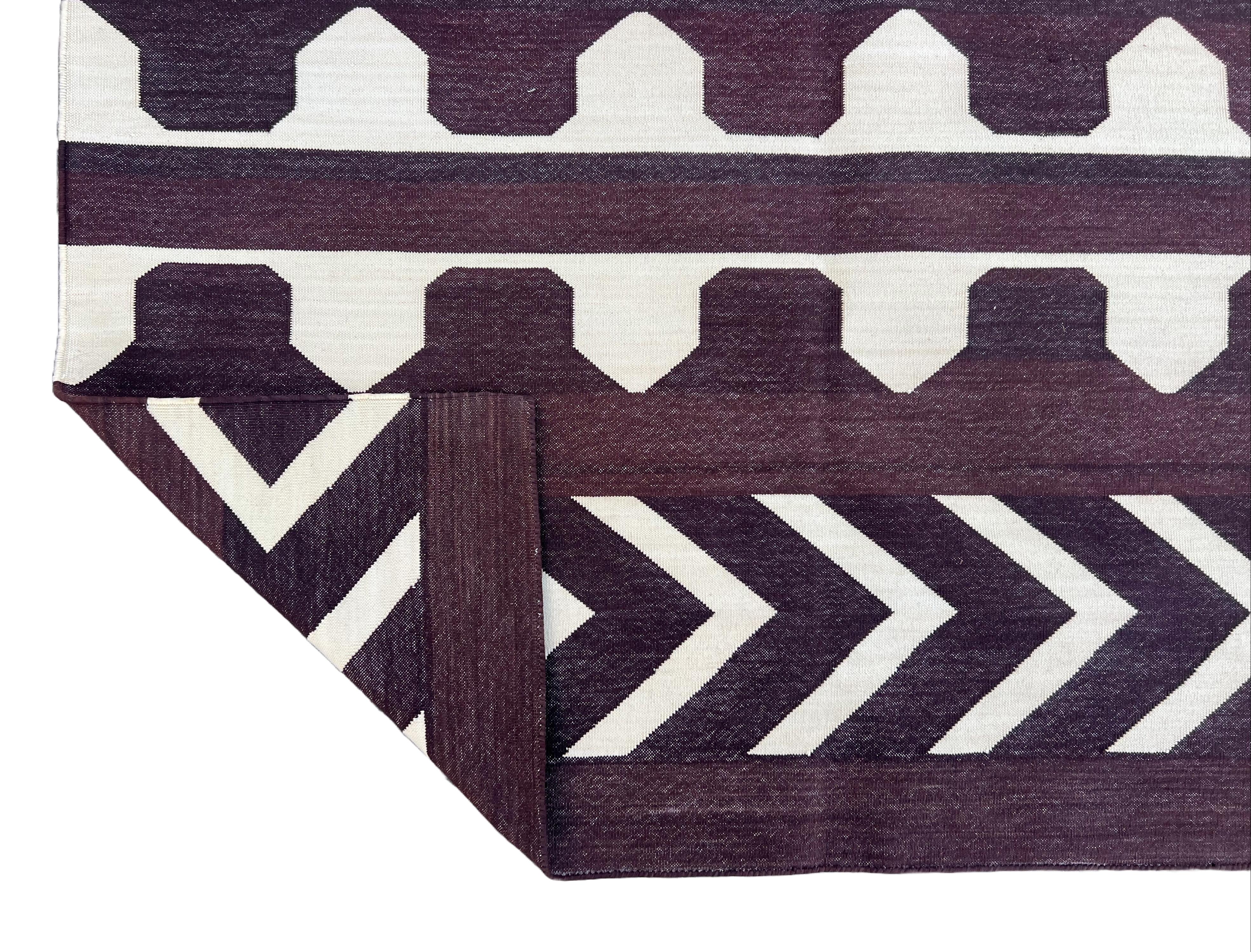 Handmade Cotton Area Flat Weave Rug, Brown & Cream Geometric Tile Indian Dhurrie For Sale 5