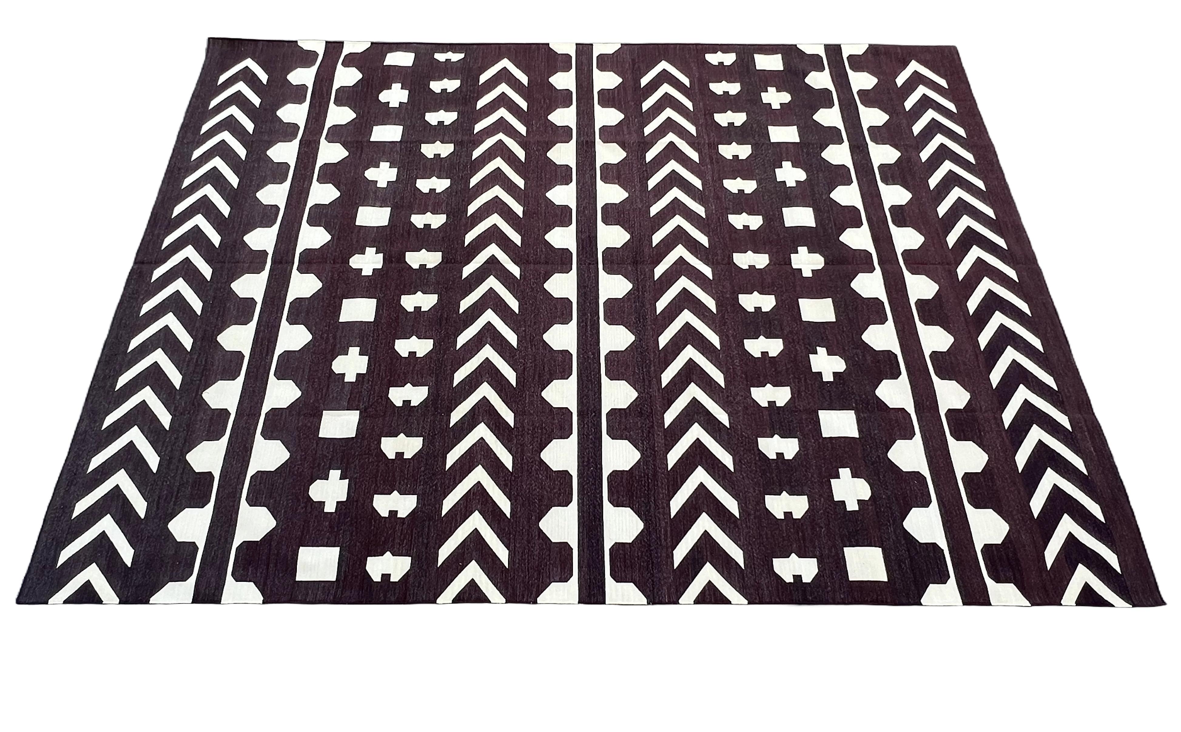 Handgefertigter Flachgewebe-Teppich aus Baumwolle, Brown & Cream Geometric Tile Indian Dhurrie im Angebot 2