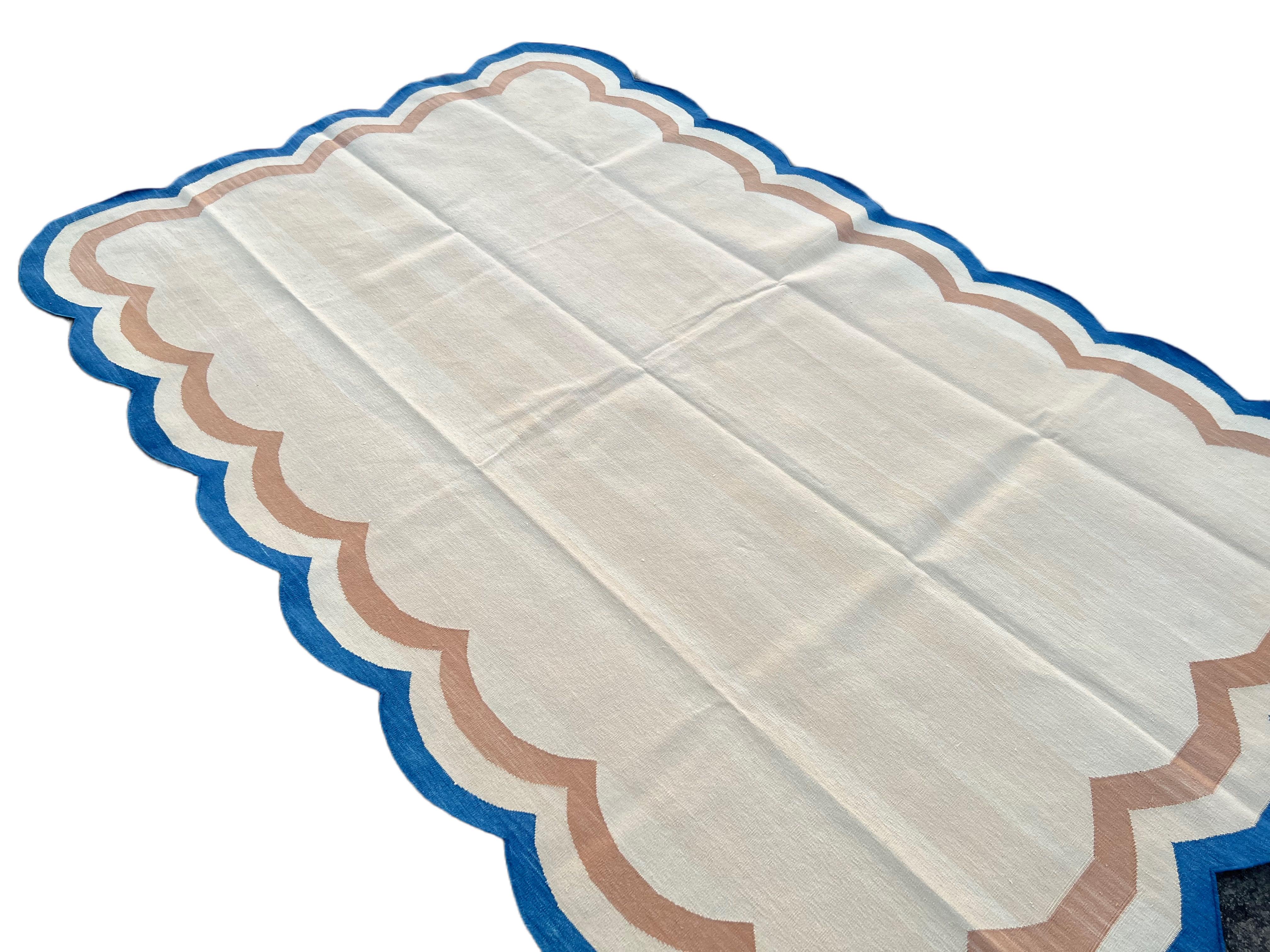 Contemporary Handmade Cotton Area Flat Weave Rug, Cream And Blue Scalloped Indian Dhurrie Rug For Sale