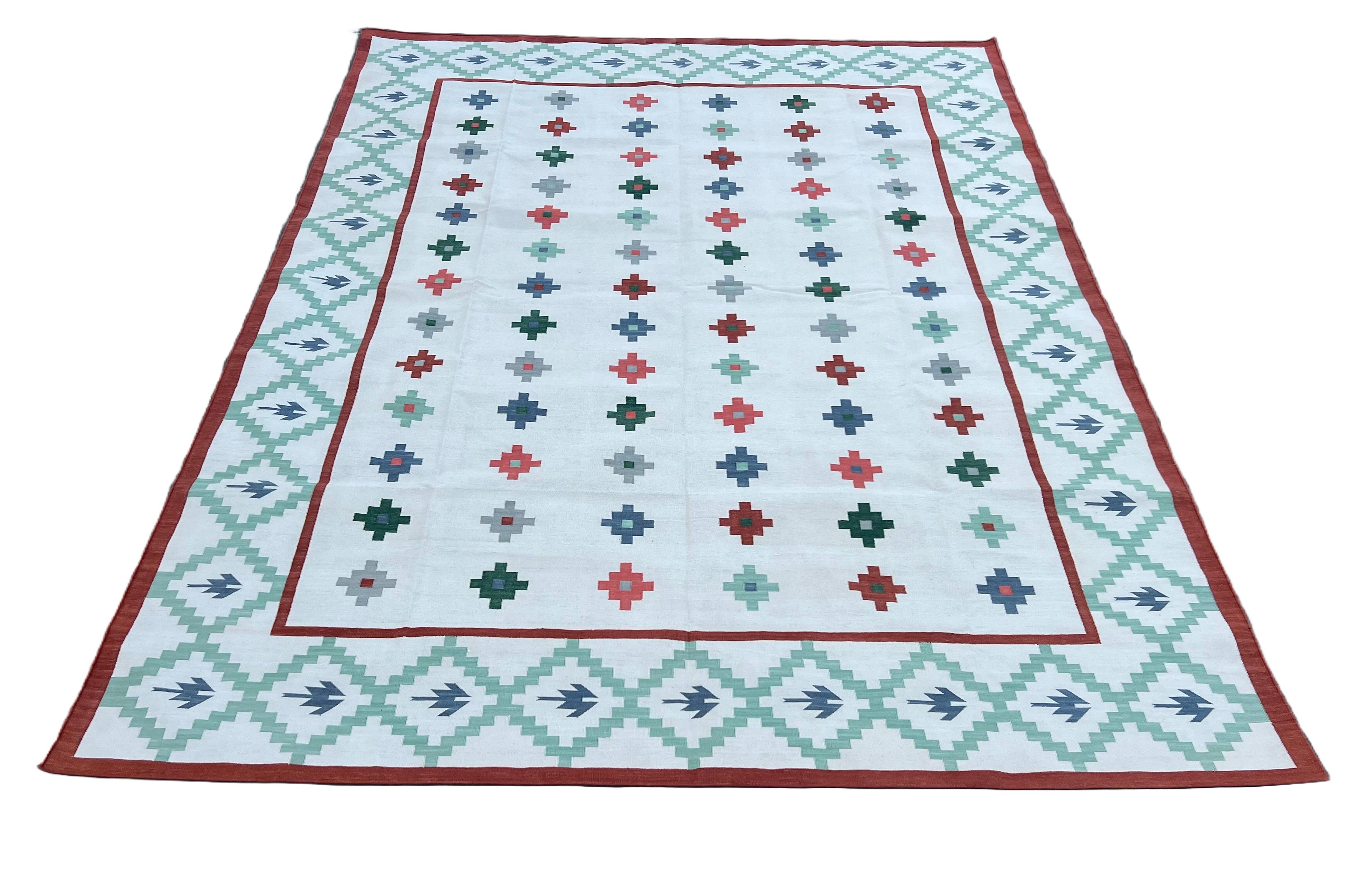 Handmade Cotton Area Flat Weave Rug, Cream & Green Indian Star Geometric Dhurrie For Sale 1