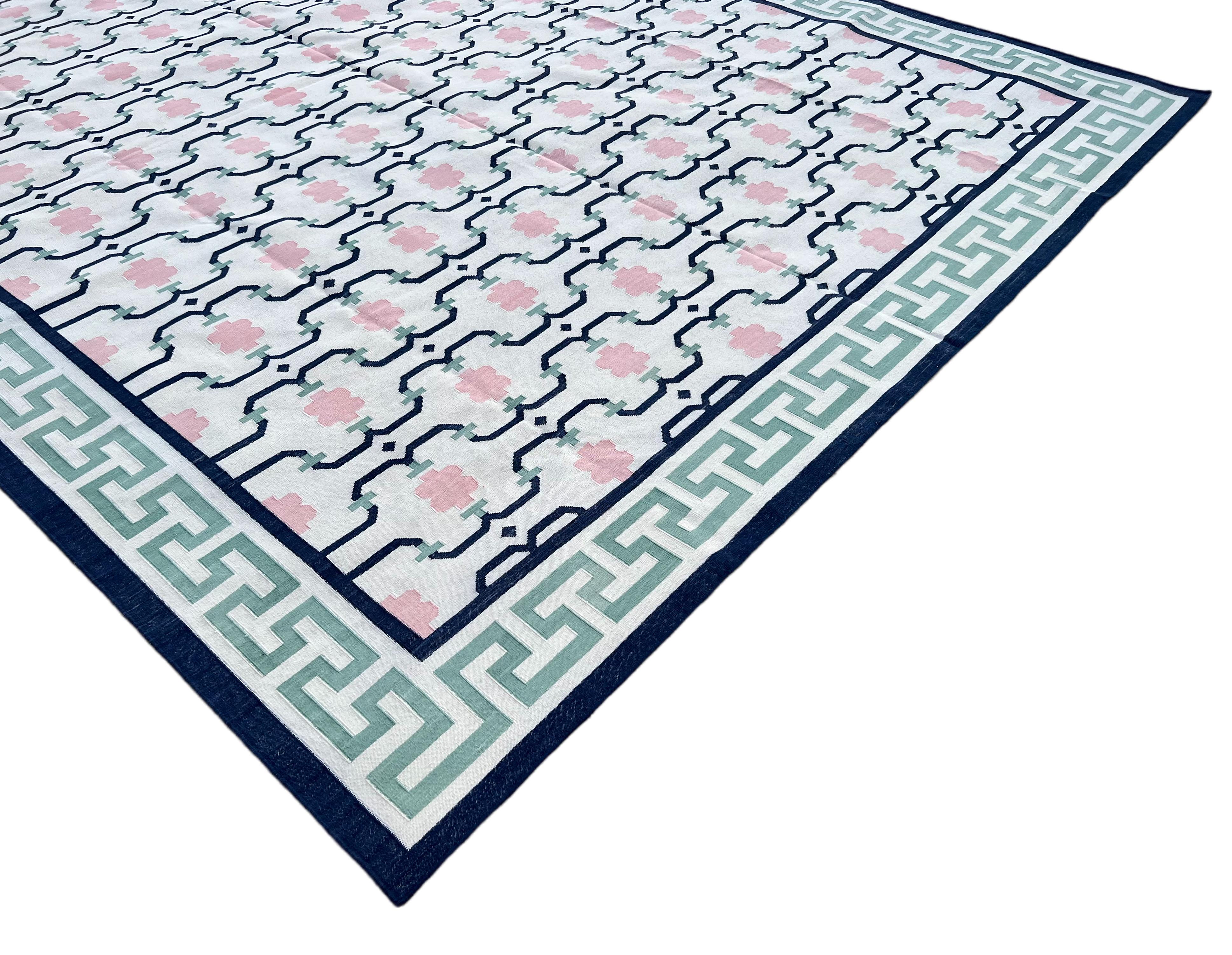 Handmade Cotton Area Flat Weave Rug, Cream, Green & Navy Blue Geometric Dhurrie In New Condition For Sale In Jaipur, IN