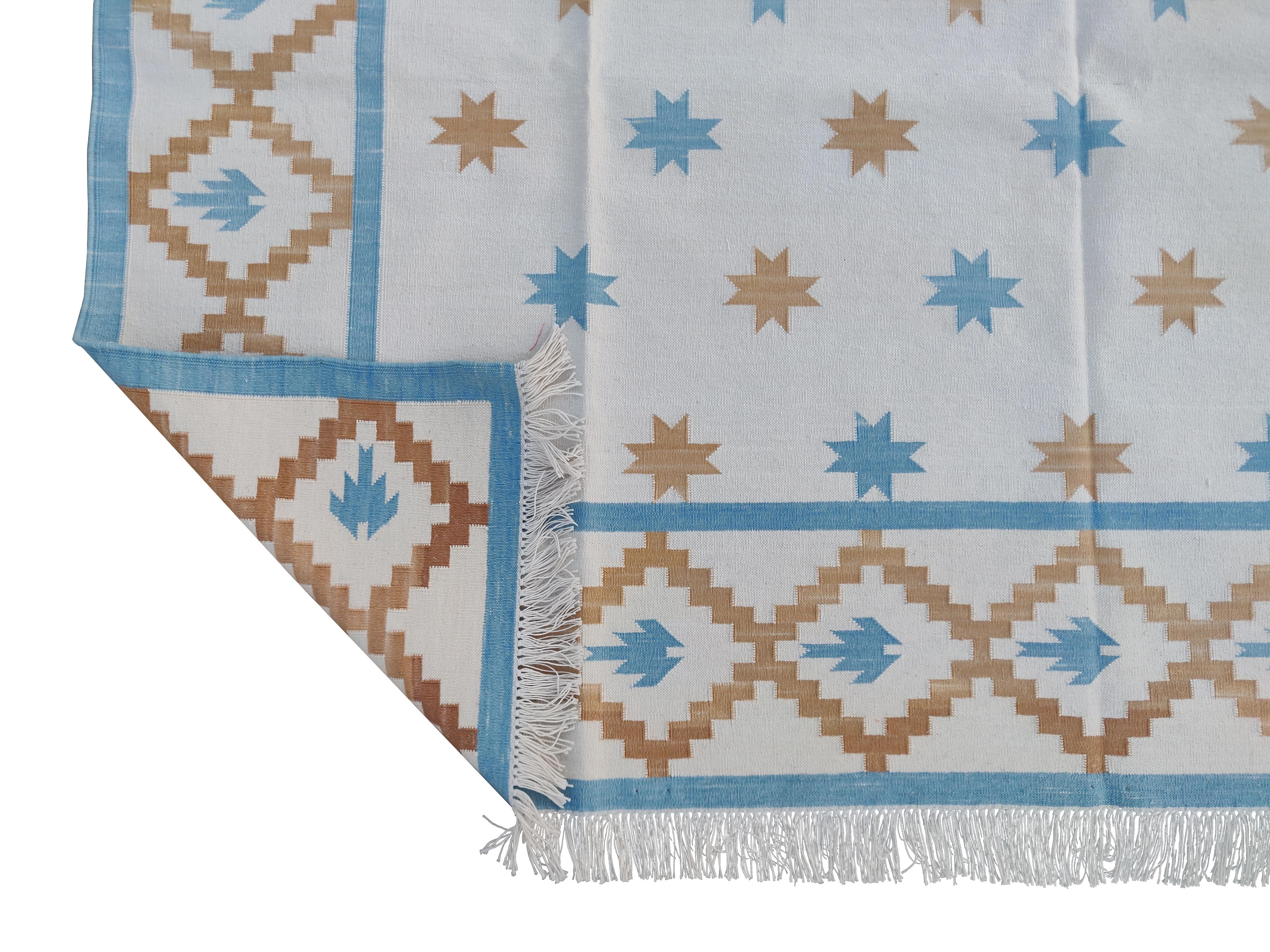 Handmade Cotton Area Flat Weave Rug, Cream, Tan, Blue Indian Star Indian Dhurrie For Sale 2