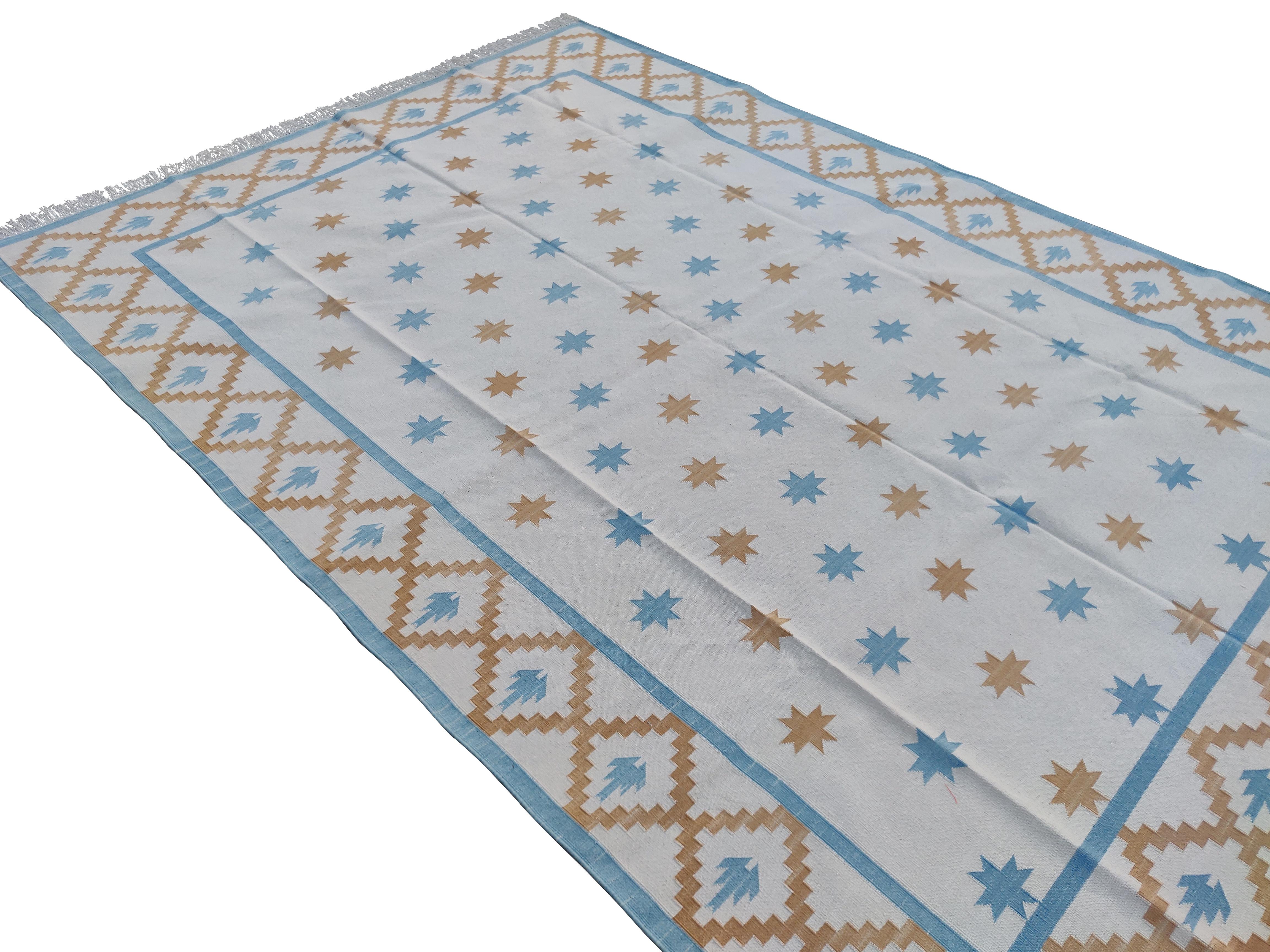 Handgefertigter Flachgewebe-Teppich aus Baumwolle, Creme, Hellbraun, Tan, Blauer indischer Stern, Indischer Dhurrie im Angebot 3