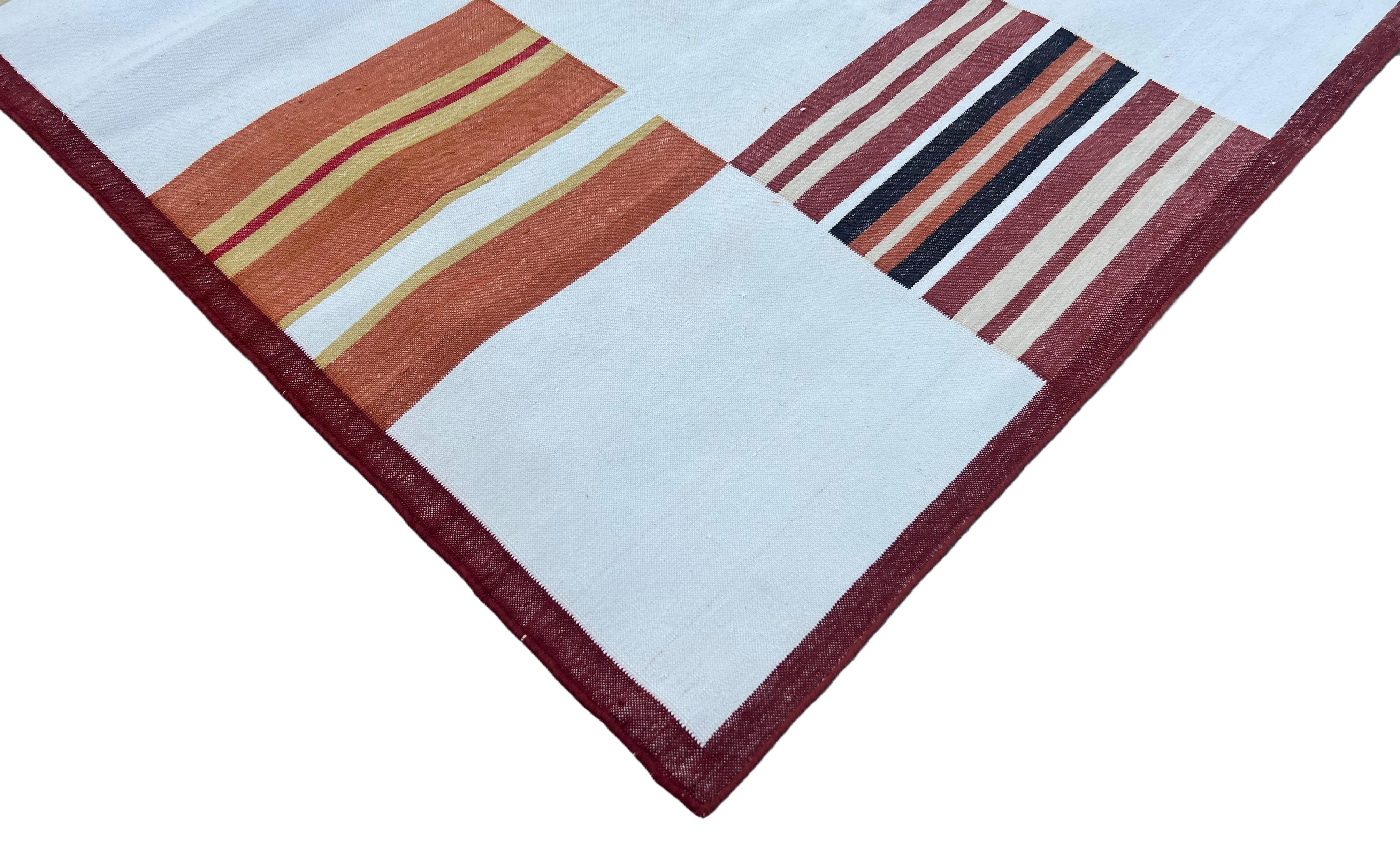 Handmade Cotton Area Flat Weave Rug, Cream & Terracotta Red Tile Pattern Dhurrie For Sale 3