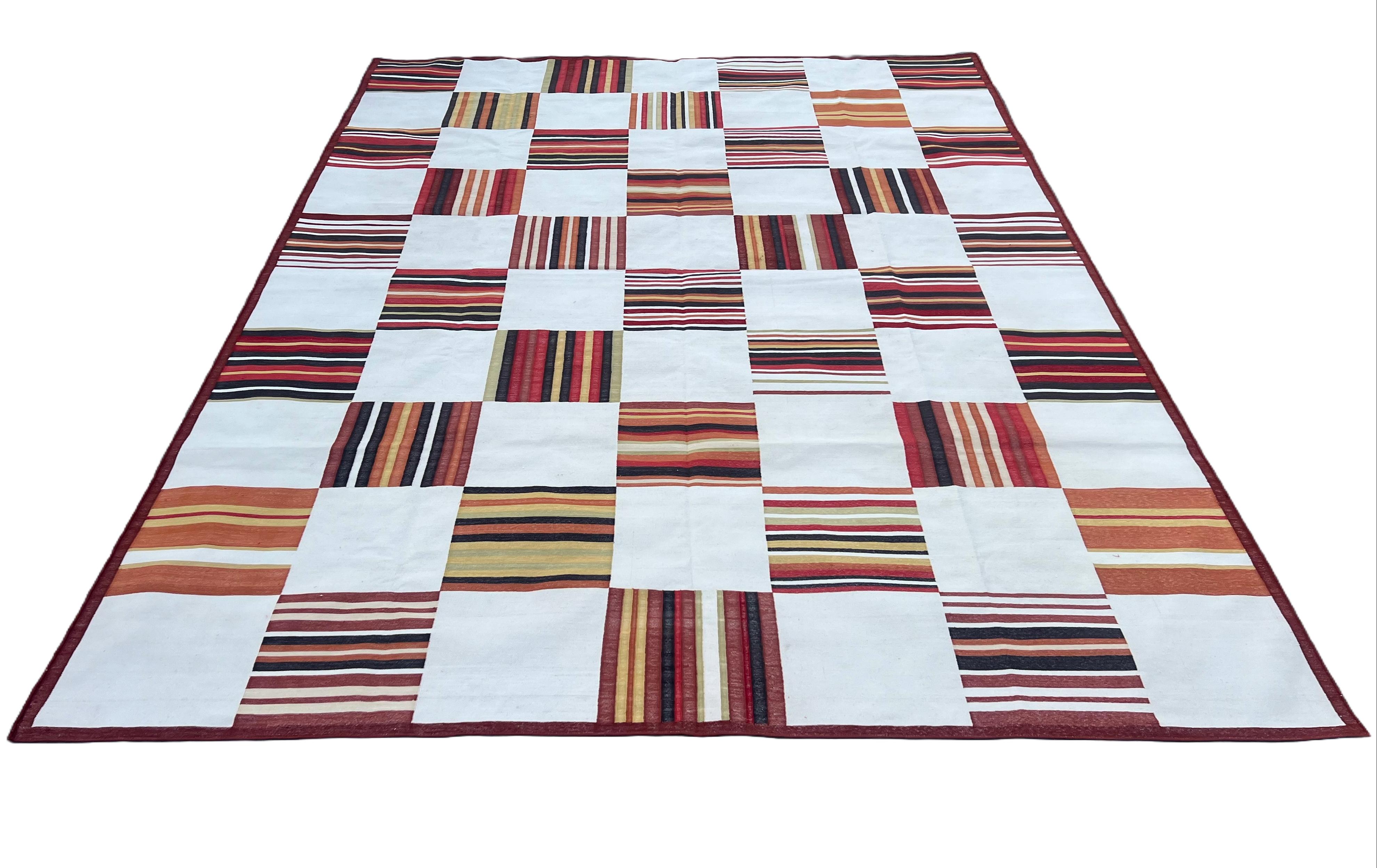 Handmade Cotton Area Flat Weave Rug, Cream & Terracotta Red Tile Pattern Dhurrie For Sale 1