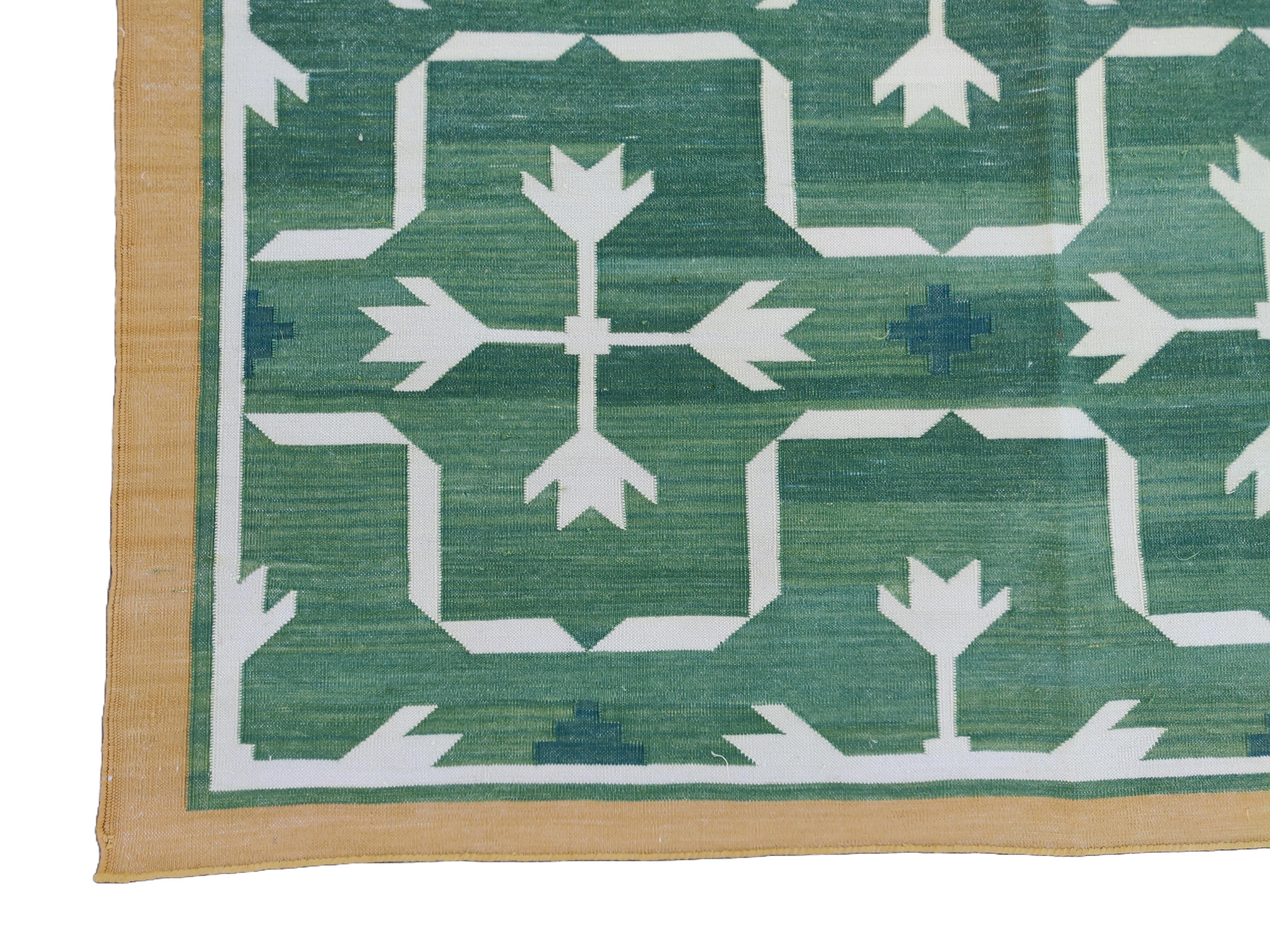 Handmade Cotton Area Flat Weave Rug, Green And White Leaf Pattern Indian Dhurrie For Sale 4