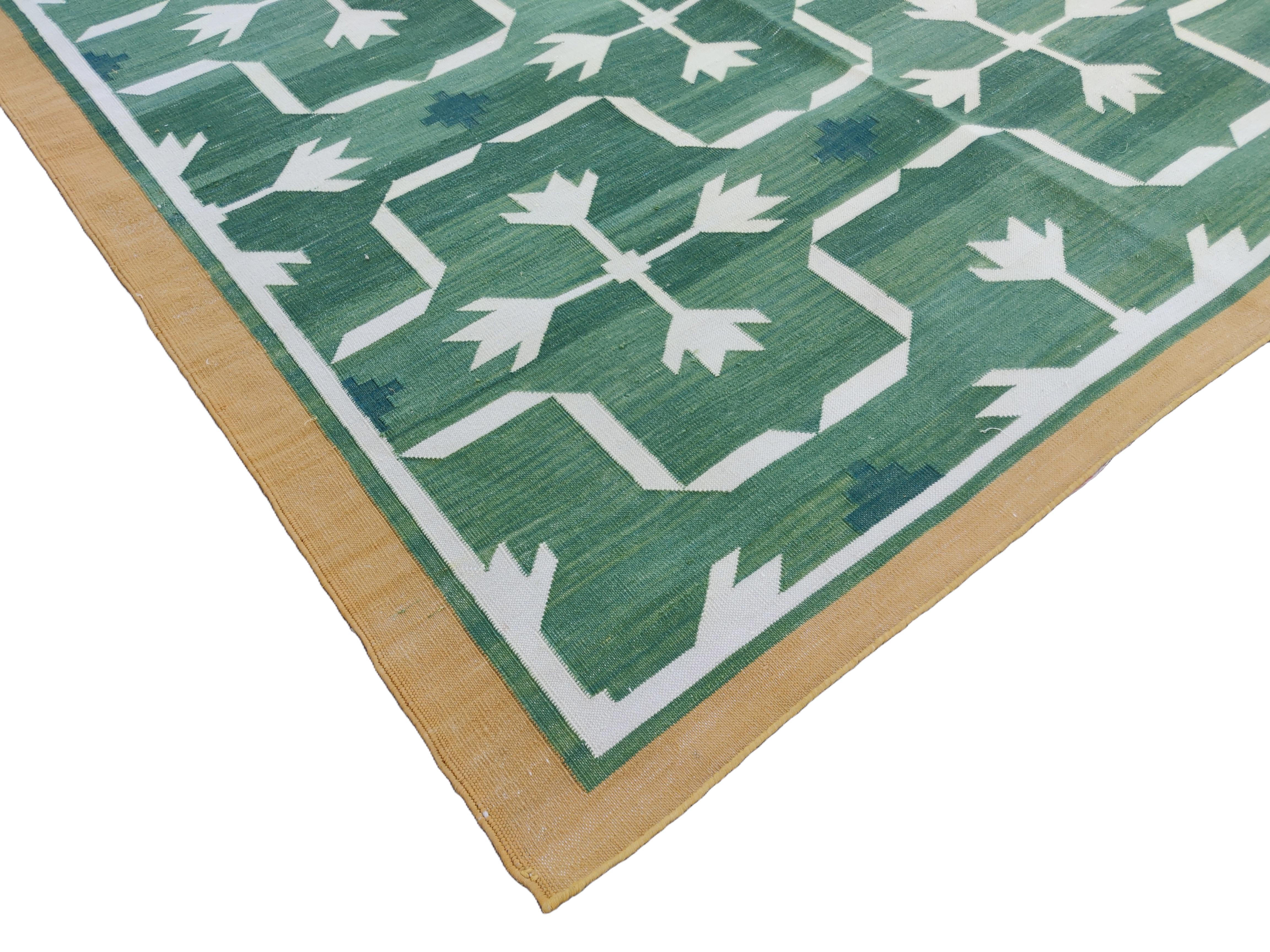 Handmade Cotton Area Flat Weave Rug, Green And White Leaf Pattern Indian Dhurrie For Sale 1