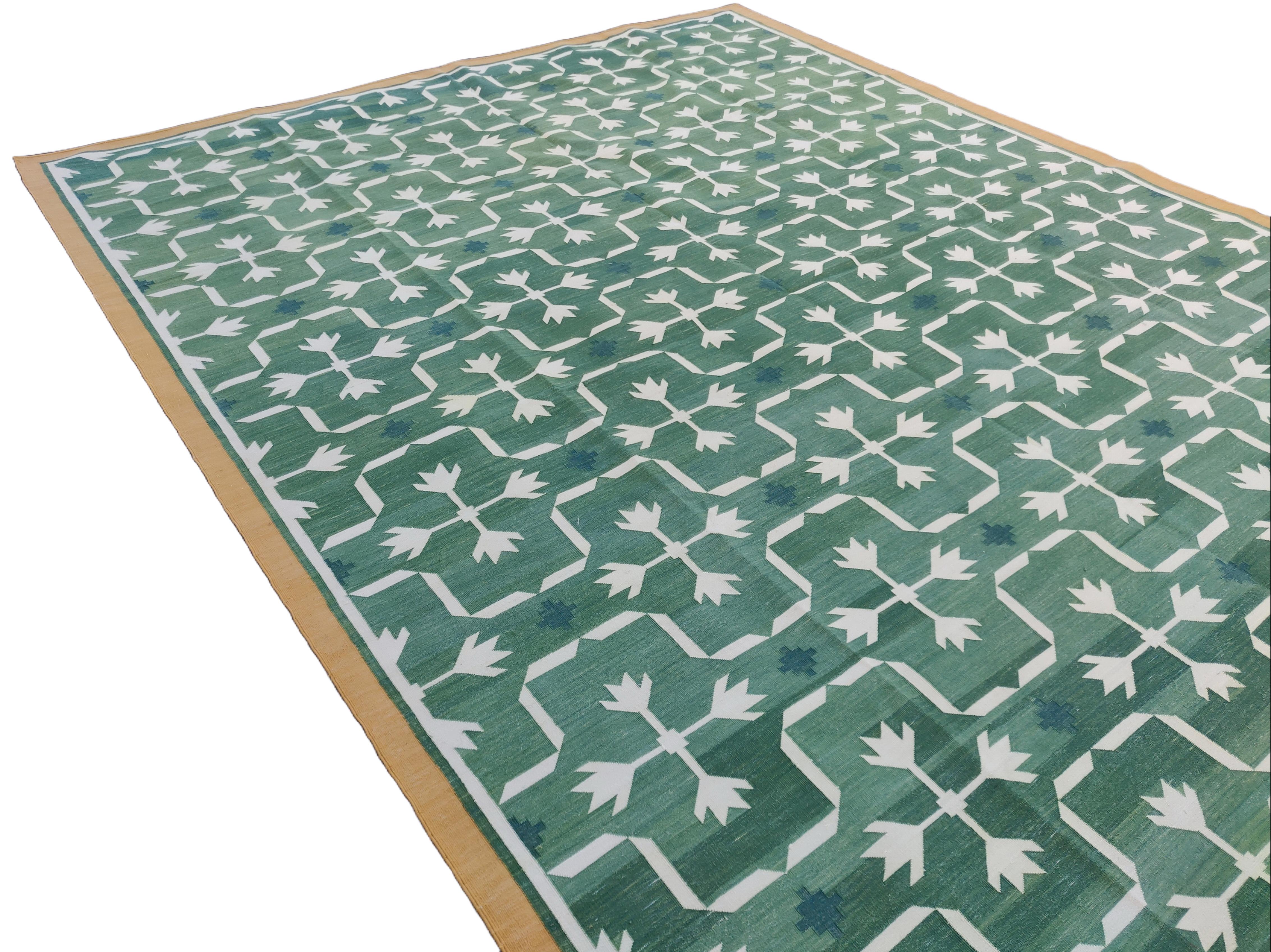 Handmade Cotton Area Flat Weave Rug, Green And White Leaf Pattern Indian Dhurrie For Sale 3