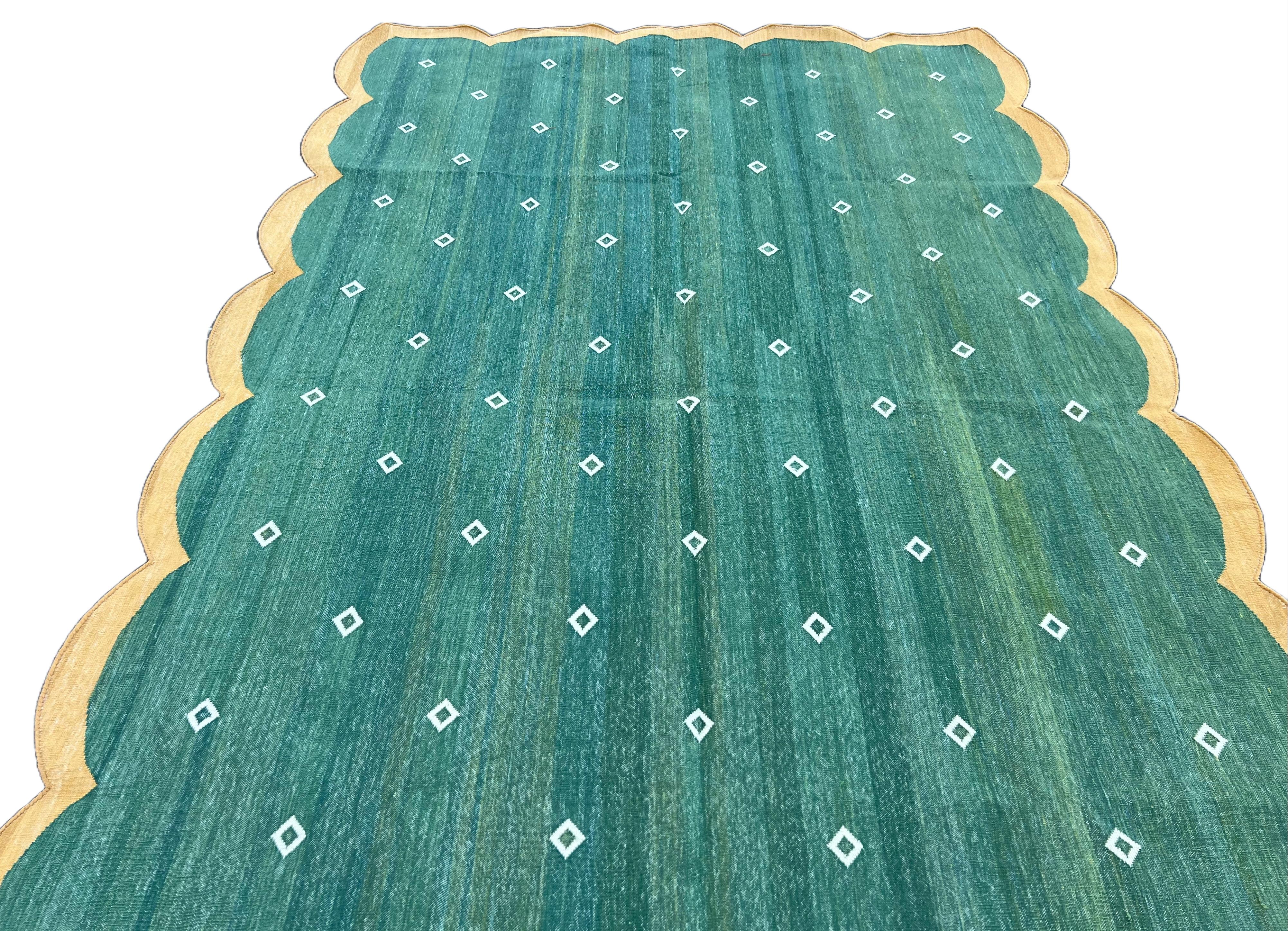 Hand-Woven Handmade Cotton Area Flat Weave Rug, Green And Yellow Scalloped Indian Dhurrie For Sale