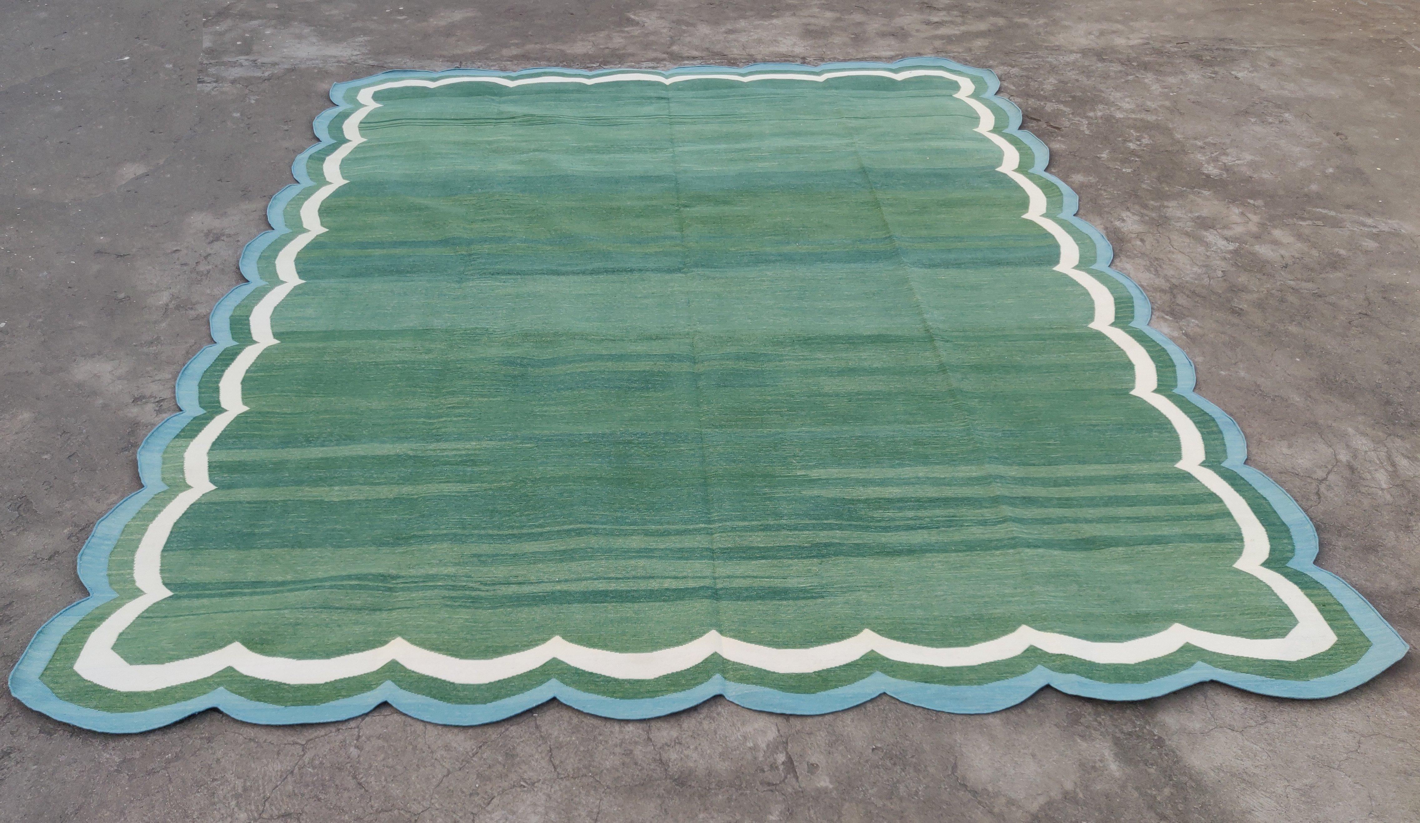 Handmade Cotton Flat Weave Rug, 8x10 Green And Blue Scalloped Indian Dhurrie Rug In New Condition For Sale In Jaipur, IN