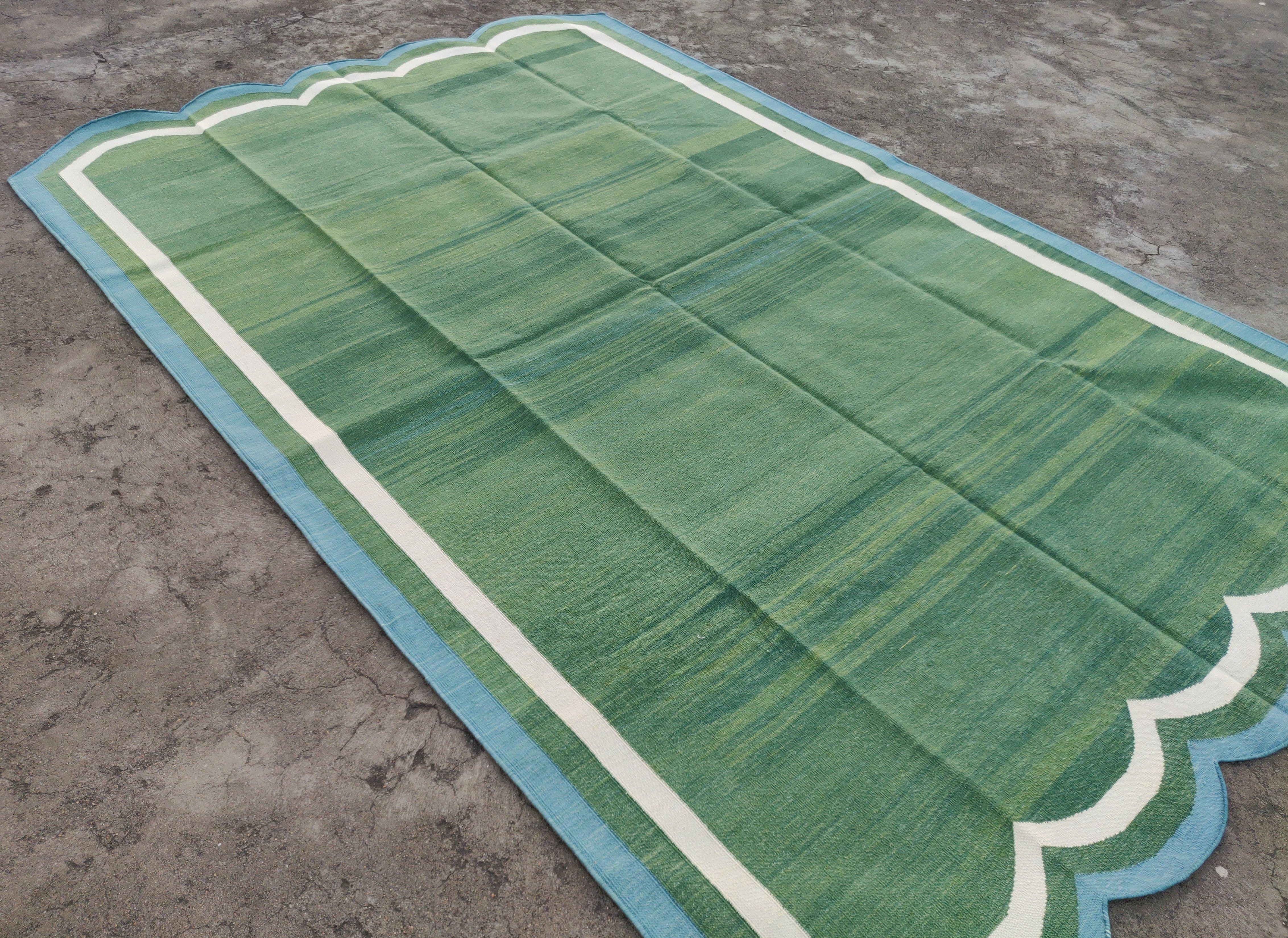 Handmade Cotton Area Flat Weave Rug, Green & Teal Blue Scalloped Indian Dhurrie For Sale 3