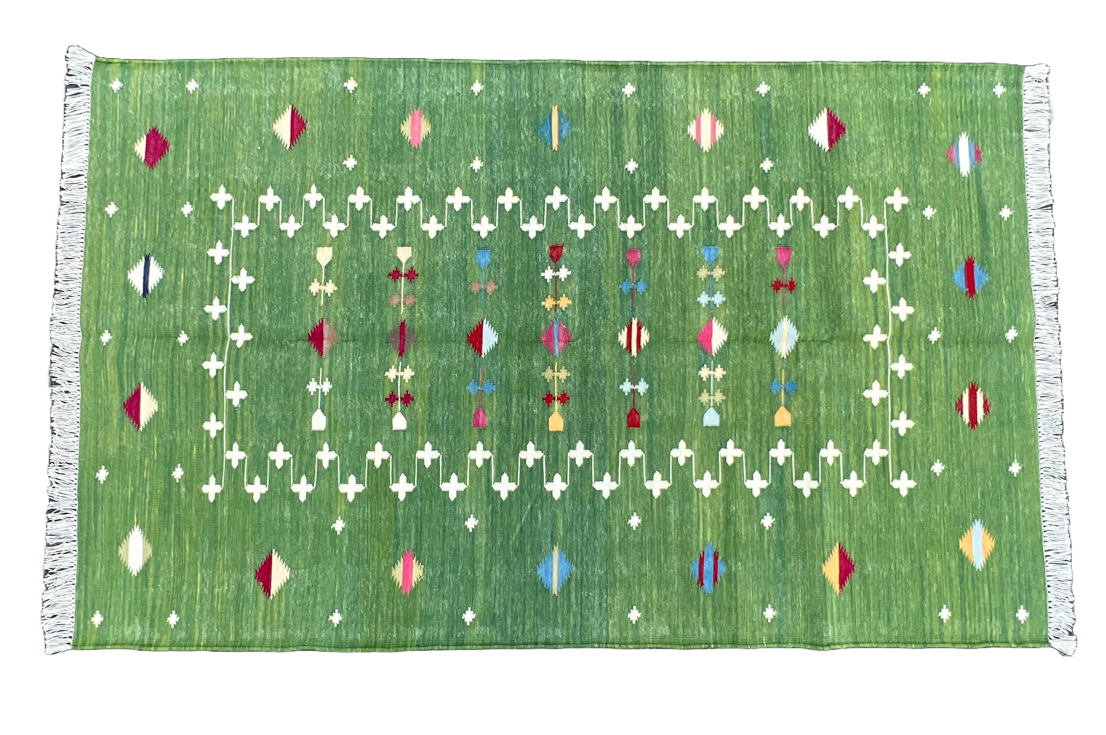 Handmade Cotton Area Flat Weave Rug, 3x5 Green Shooting Star Indian Dhurrie Rug For Sale 2