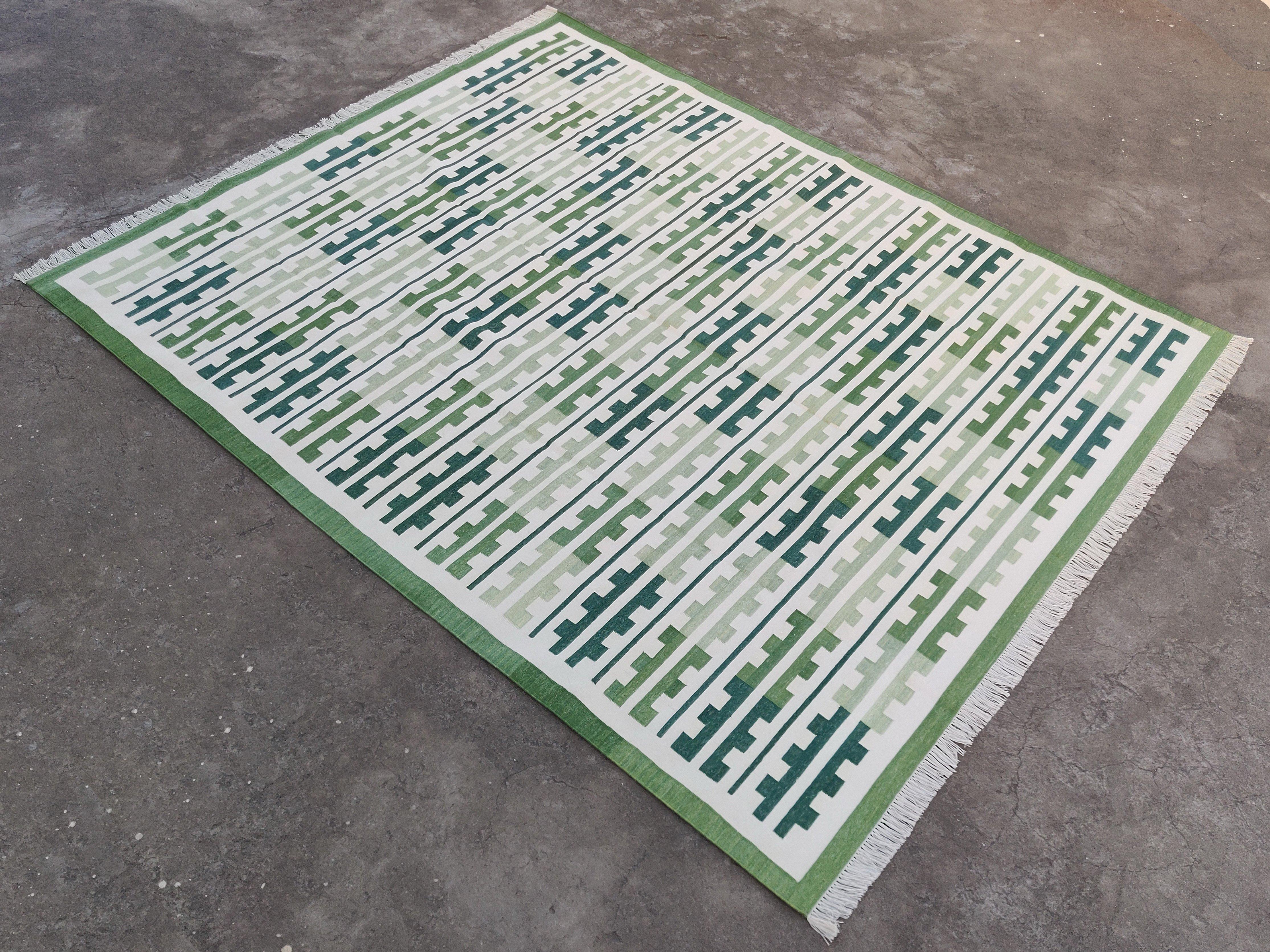 Handmade Cotton Area Flat Weave Rug, Green, White Marianne Indian Stripe Dhurrie For Sale 4