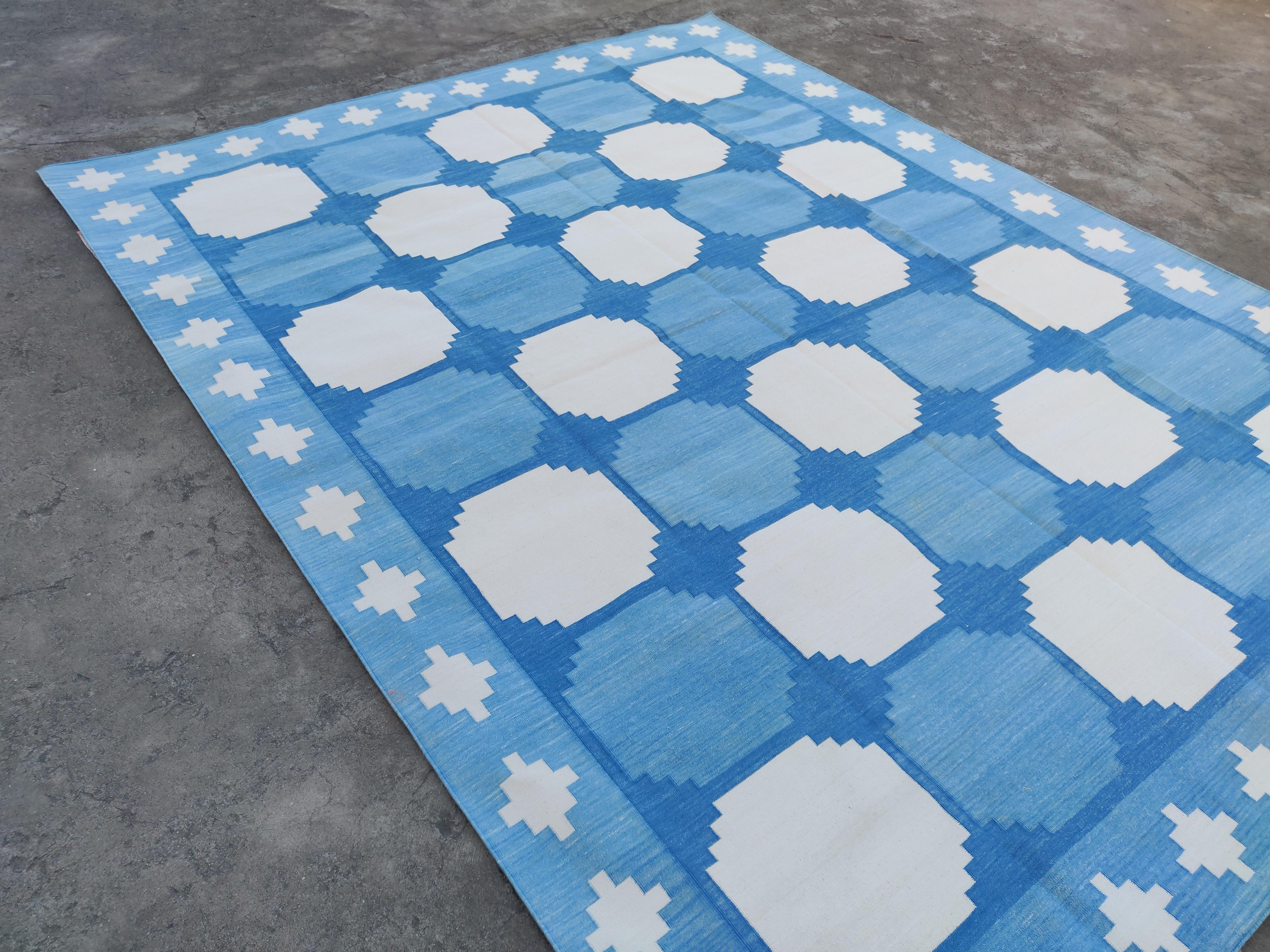 Contemporary Handmade Cotton Flat Weave Rug, 8x10 Blue And White Tile Pattern Indian Dhurrie For Sale