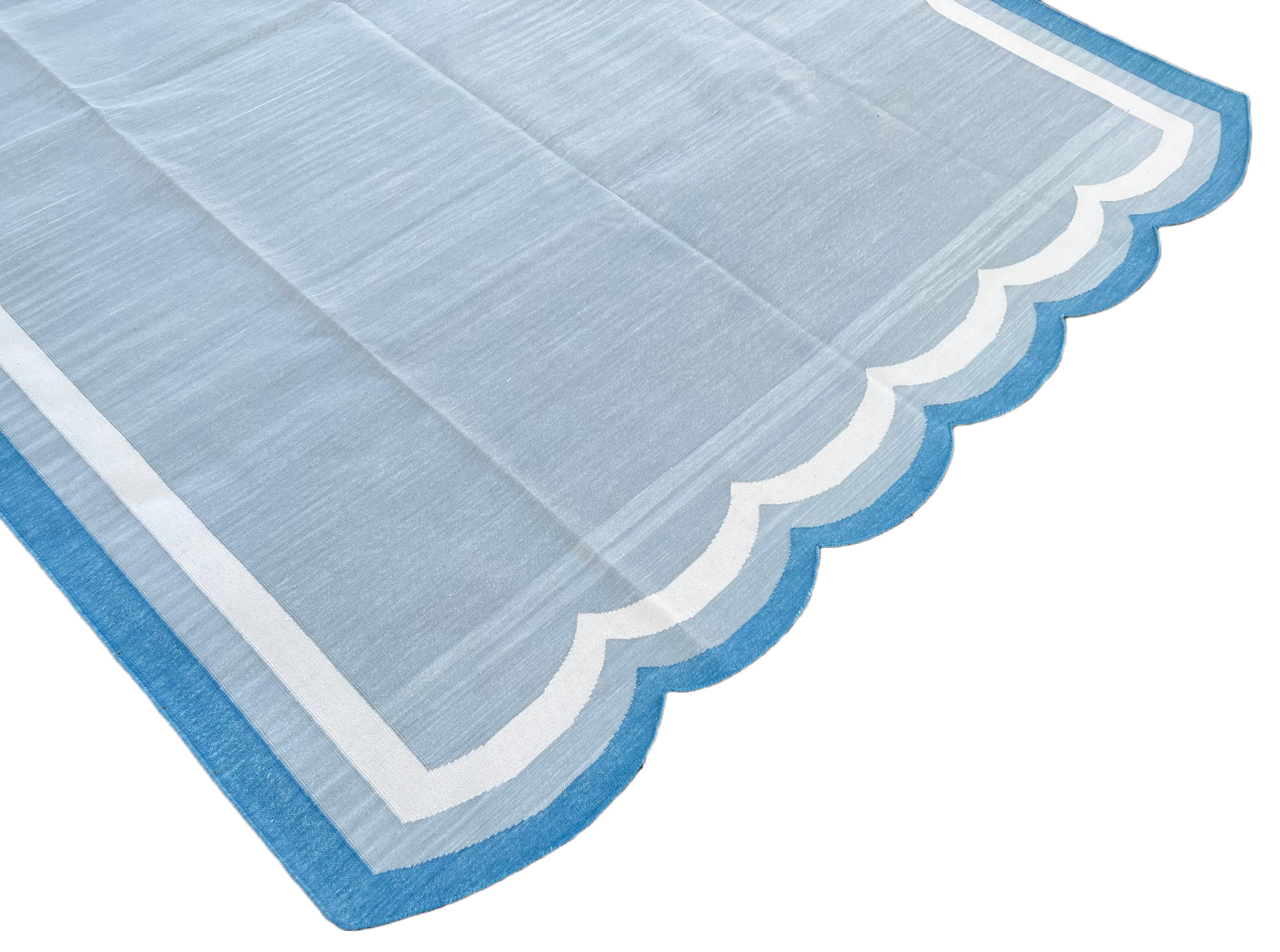 Hand-Woven Handmade Cotton Area Flat Weave Rug, Grey And Teal Blue Scalloped Indian Dhurrie For Sale