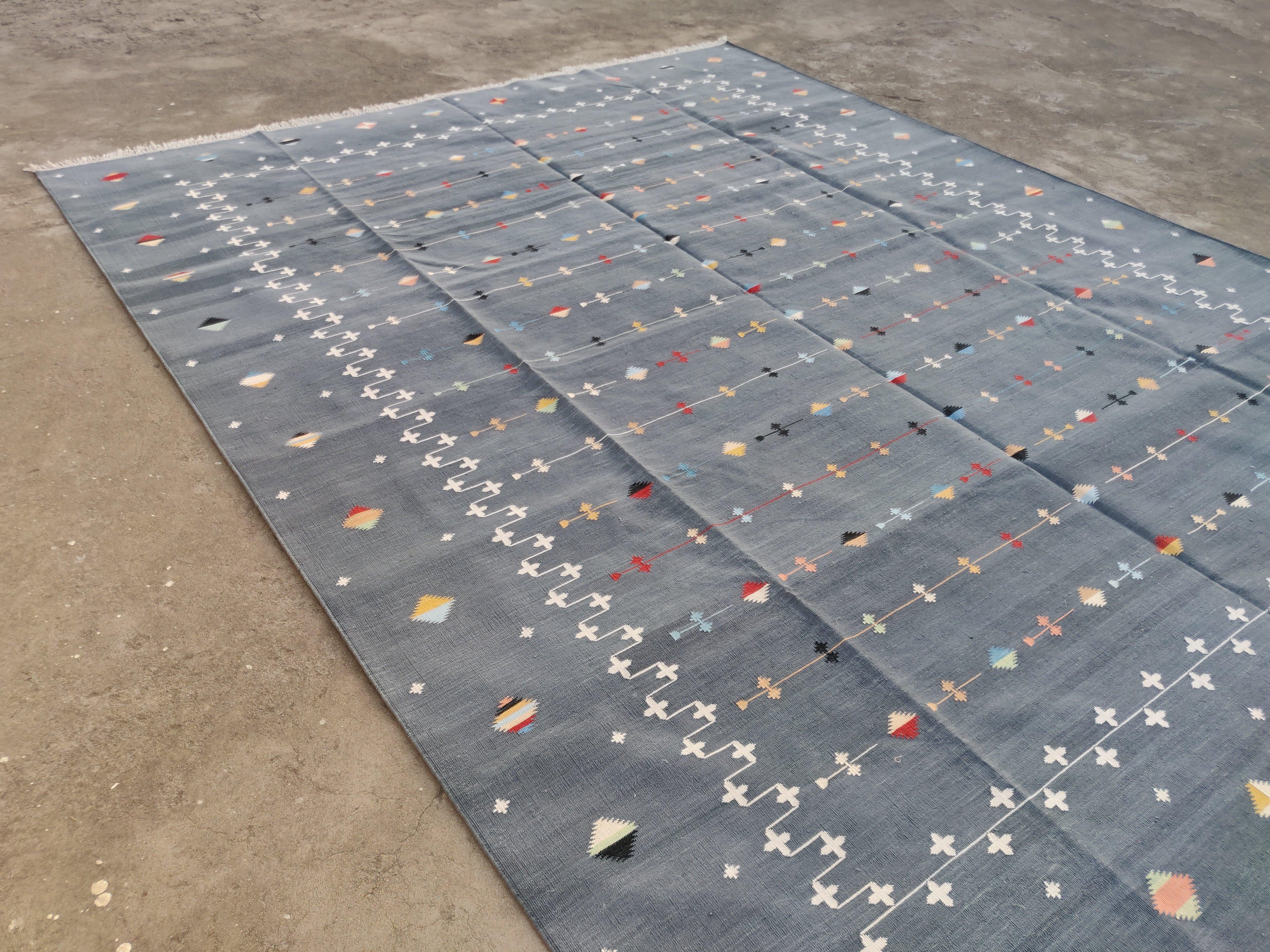 Handmade Cotton Area Flat Weave Rug, , 8x10 Grey, White Indian Shooting Star Rug For Sale 3