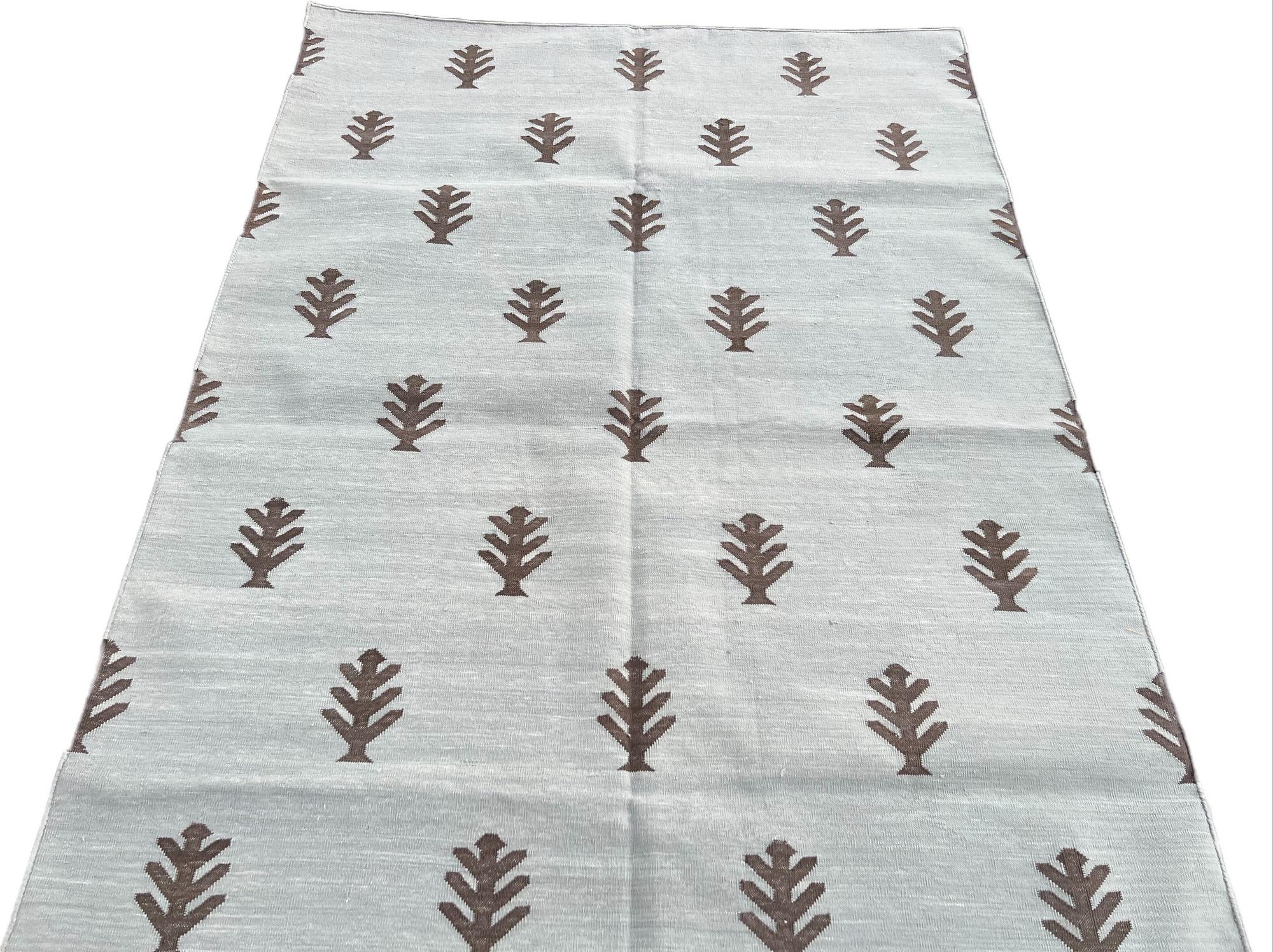 Contemporary Handmade Cotton Area Flat Weave Rug, Grey & Brown Tree Patterned Indian Dhurrie For Sale