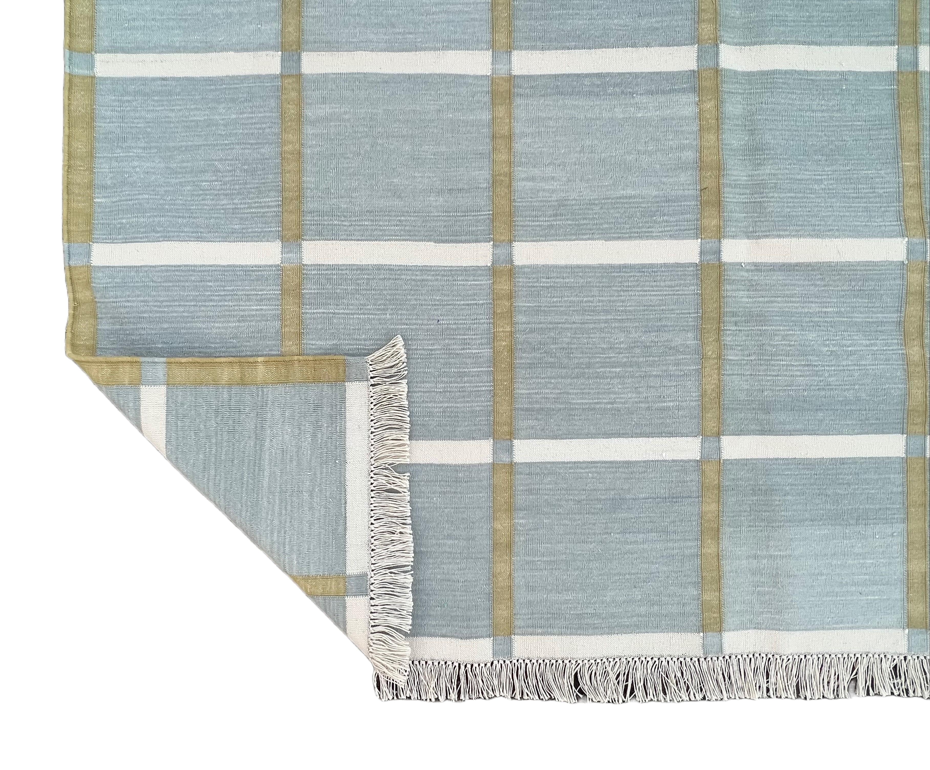 Handmade Cotton Area Flat Weave Rug, Grey & Green Windowpane Indian Dhurrie Rug For Sale 4