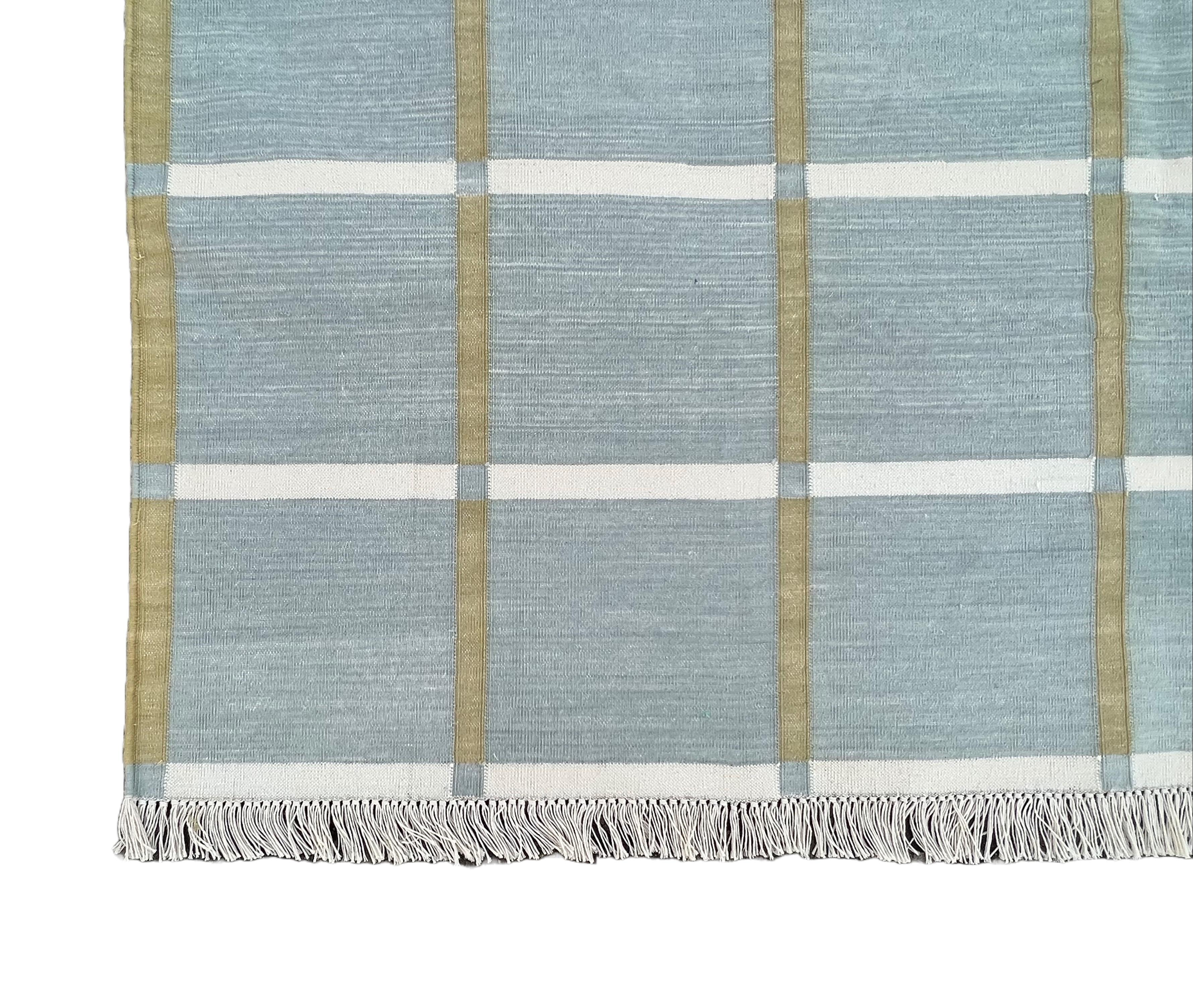 Handmade Cotton Area Flat Weave Rug, Grey & Green Windowpane Indian Dhurrie Rug For Sale 3