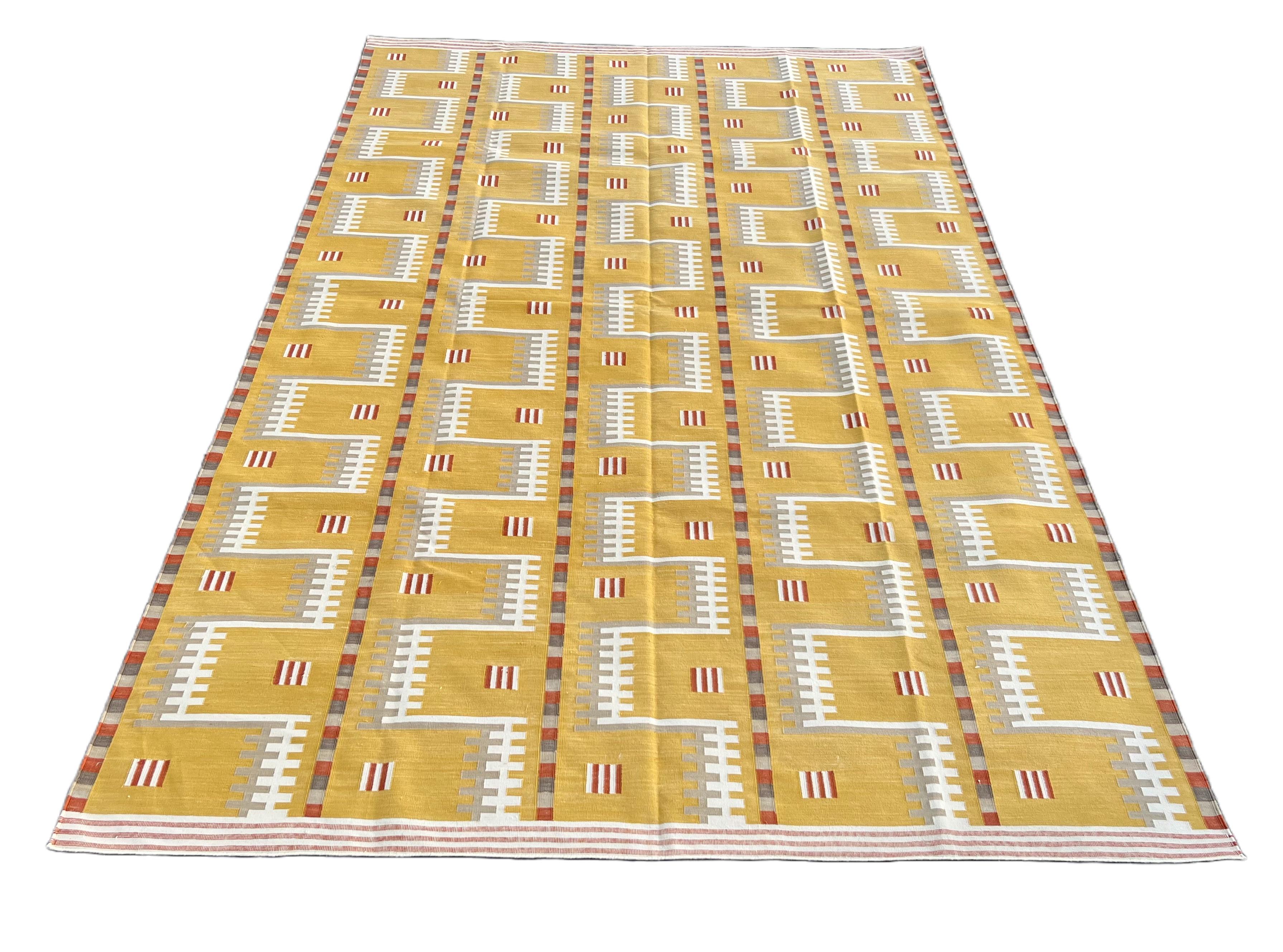 Handmade Cotton Area Flat Weave Rug, Mustard And Beige Geometric Indian Dhurrie For Sale 2
