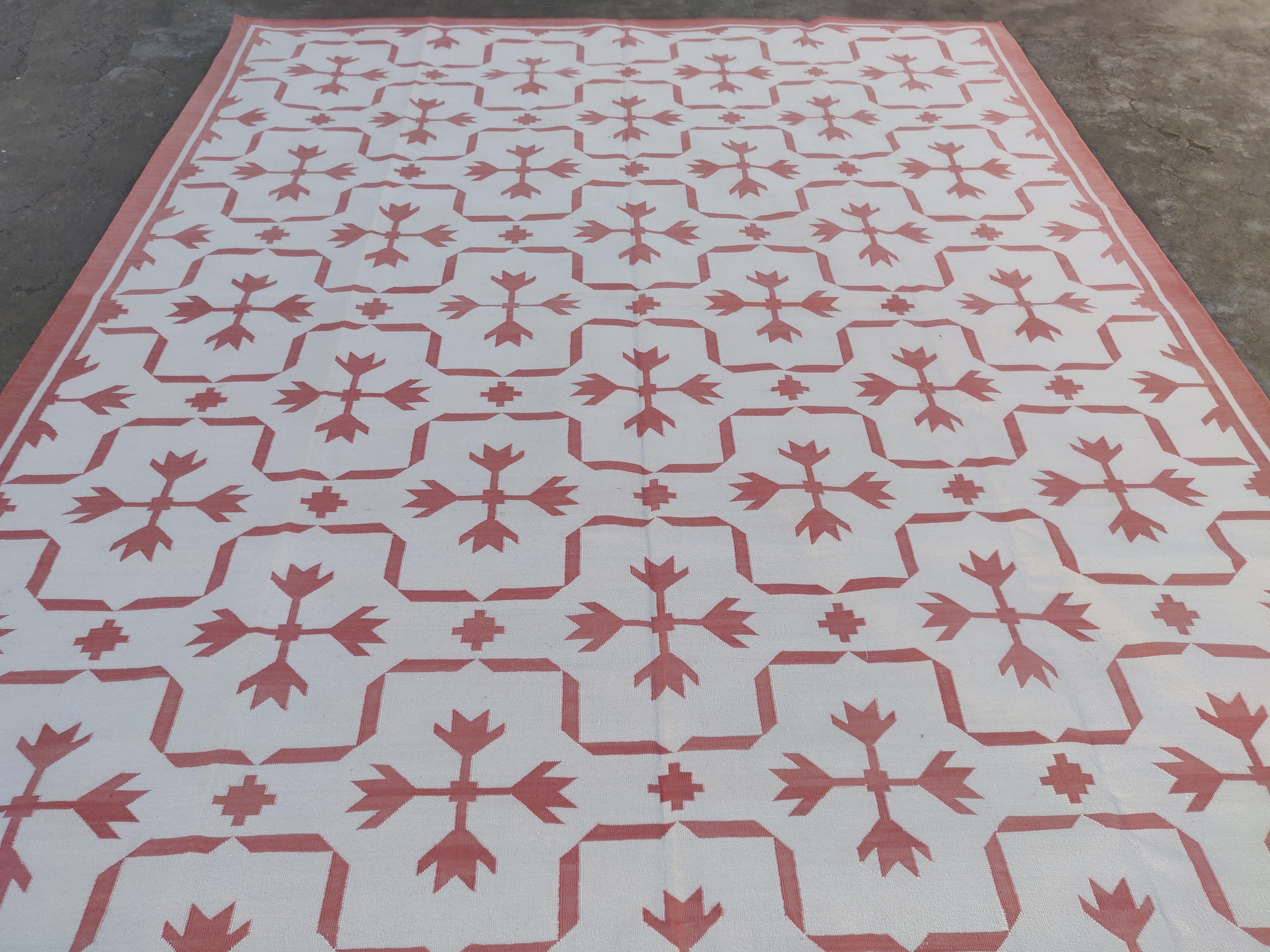 Handmade Cotton Area Flat Weave Rug, Pink And White Leaf Pattern Indian Dhurrie For Sale 7