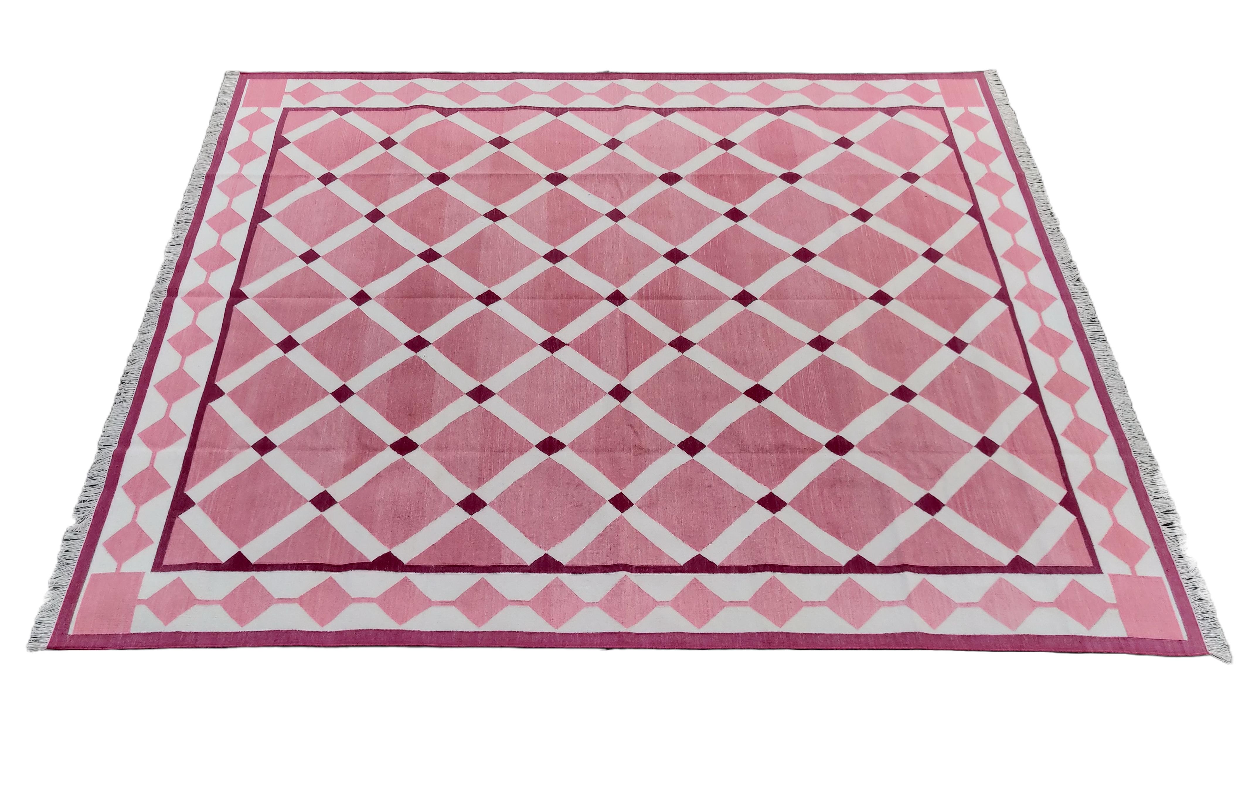 Handmade Cotton Area Flat Weave Rug, 8x10 Pink Indian Star Geometric Dhurrie Rug For Sale 6