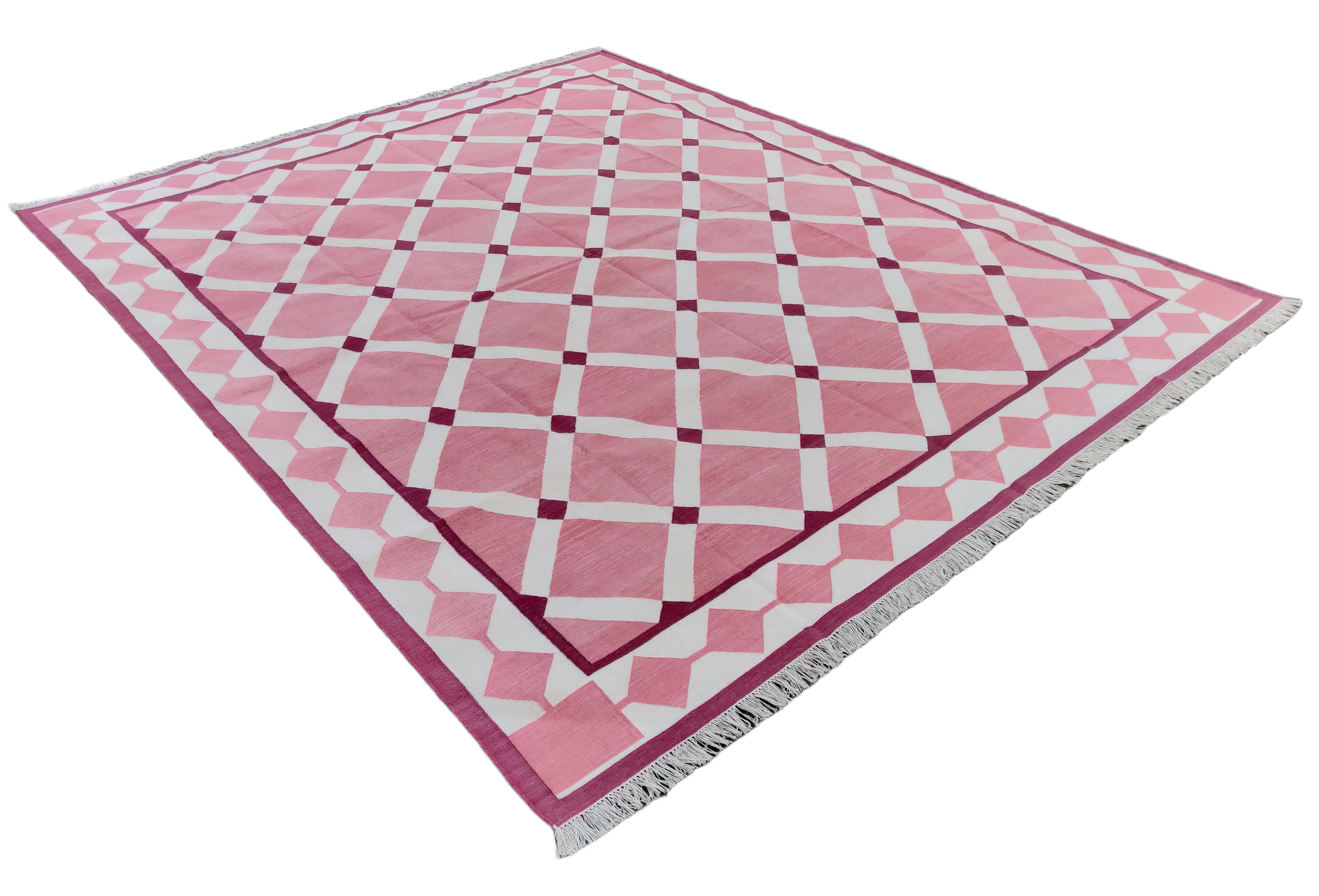 Handmade Cotton Area Flat Weave Rug, 8x10 Pink Indian Star Geometric Dhurrie Rug For Sale 7