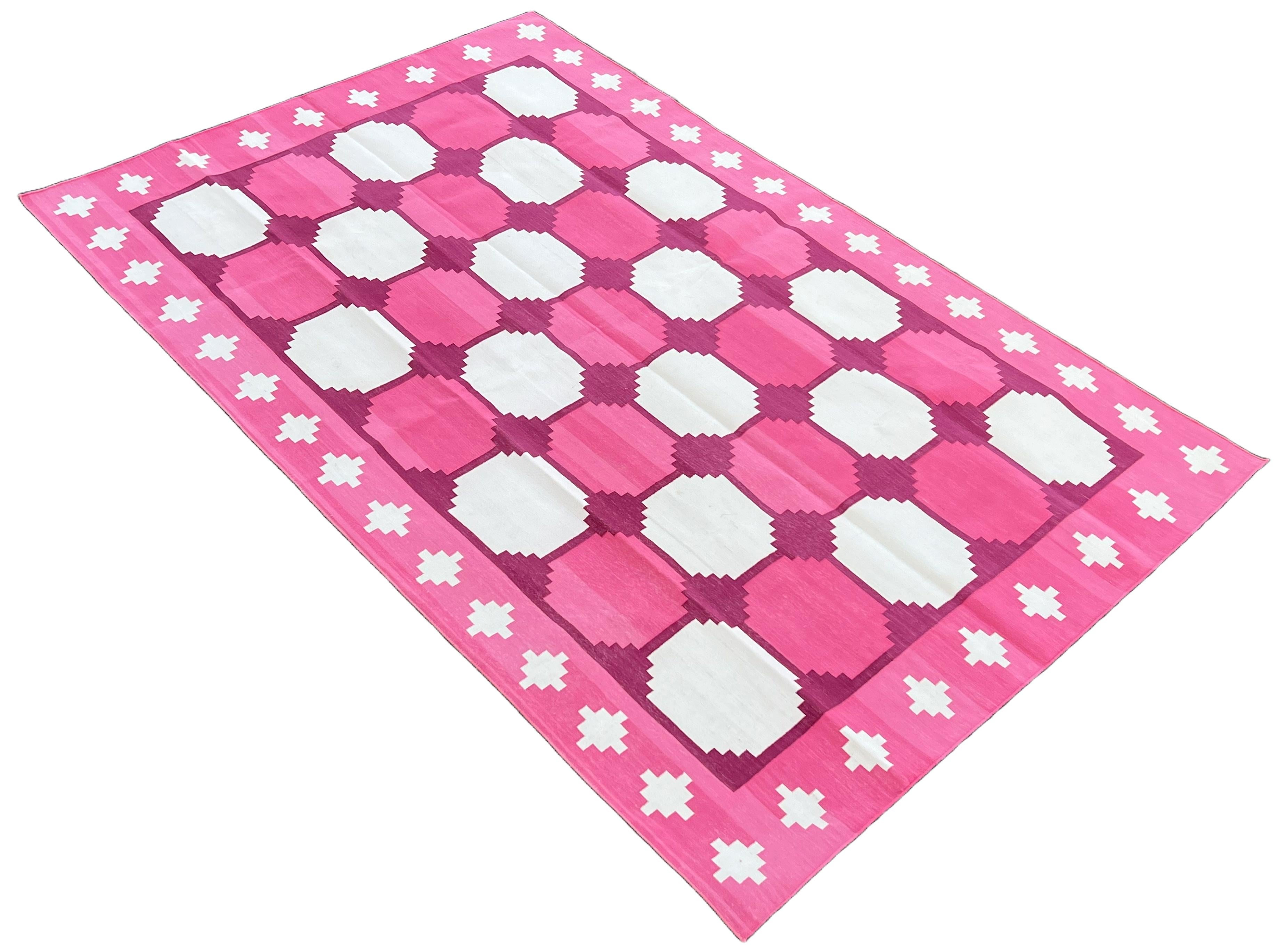 Mid-Century Modern Handmade Cotton Area Flat Weave Rug, Pink & White Indian Star Geometric Dhurrie For Sale