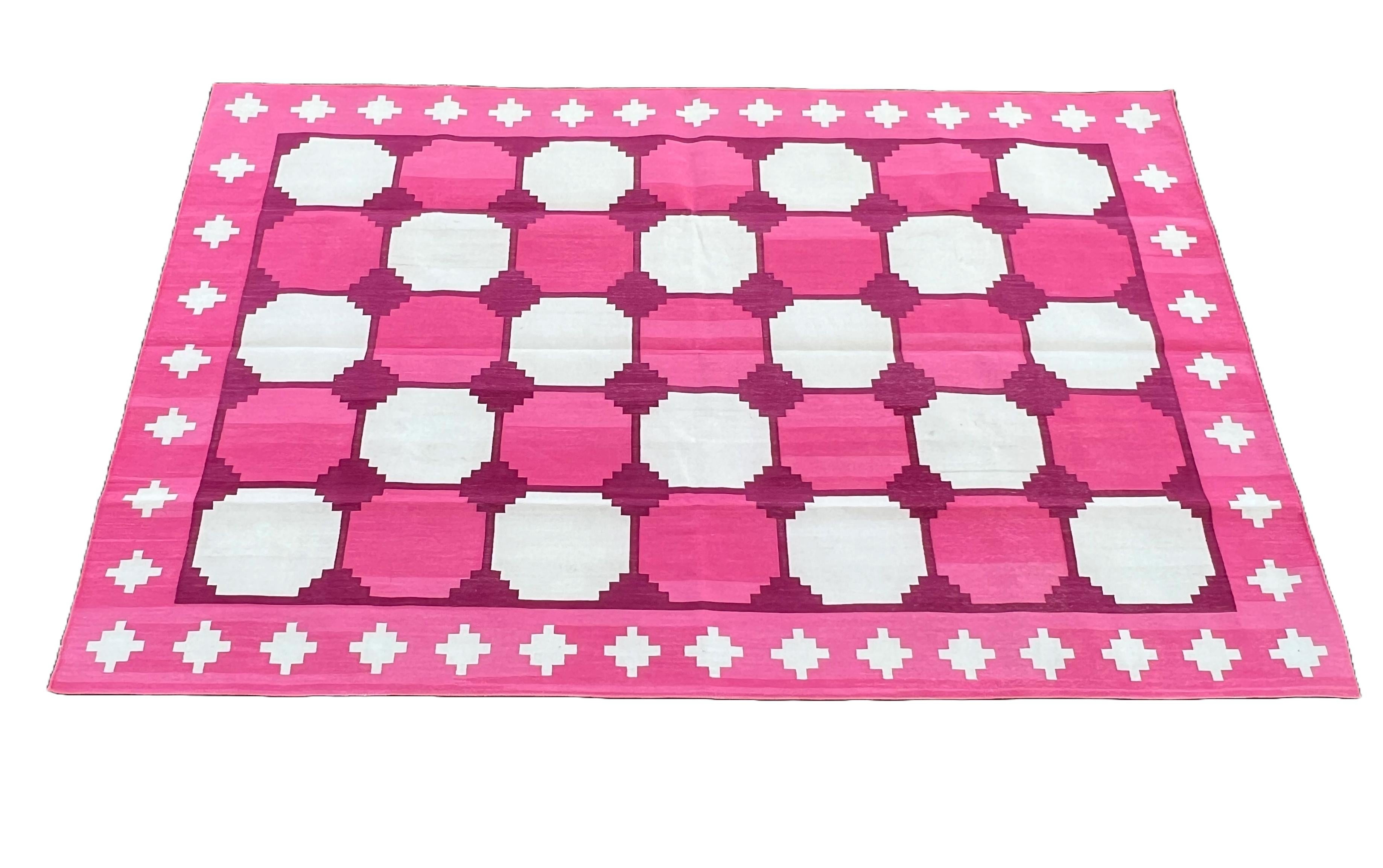 Hand-Woven Handmade Cotton Area Flat Weave Rug, Pink & White Indian Star Geometric Dhurrie For Sale