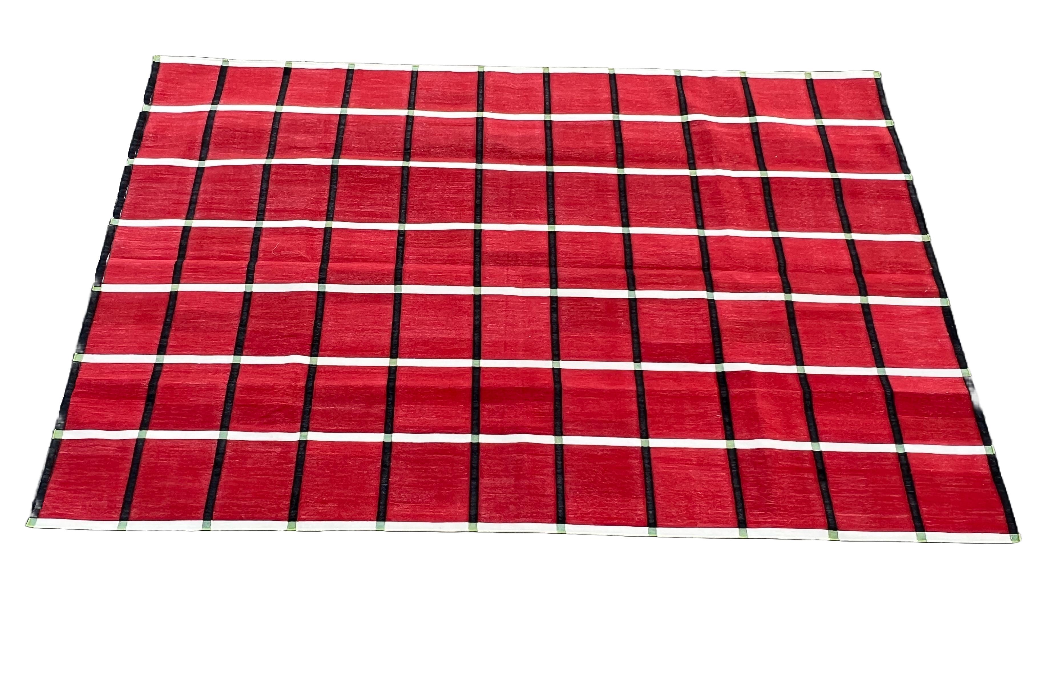 Handmade Cotton Area Flat Weave Rug, Red & Black Windowpane Check Indian Dhurrie For Sale 5