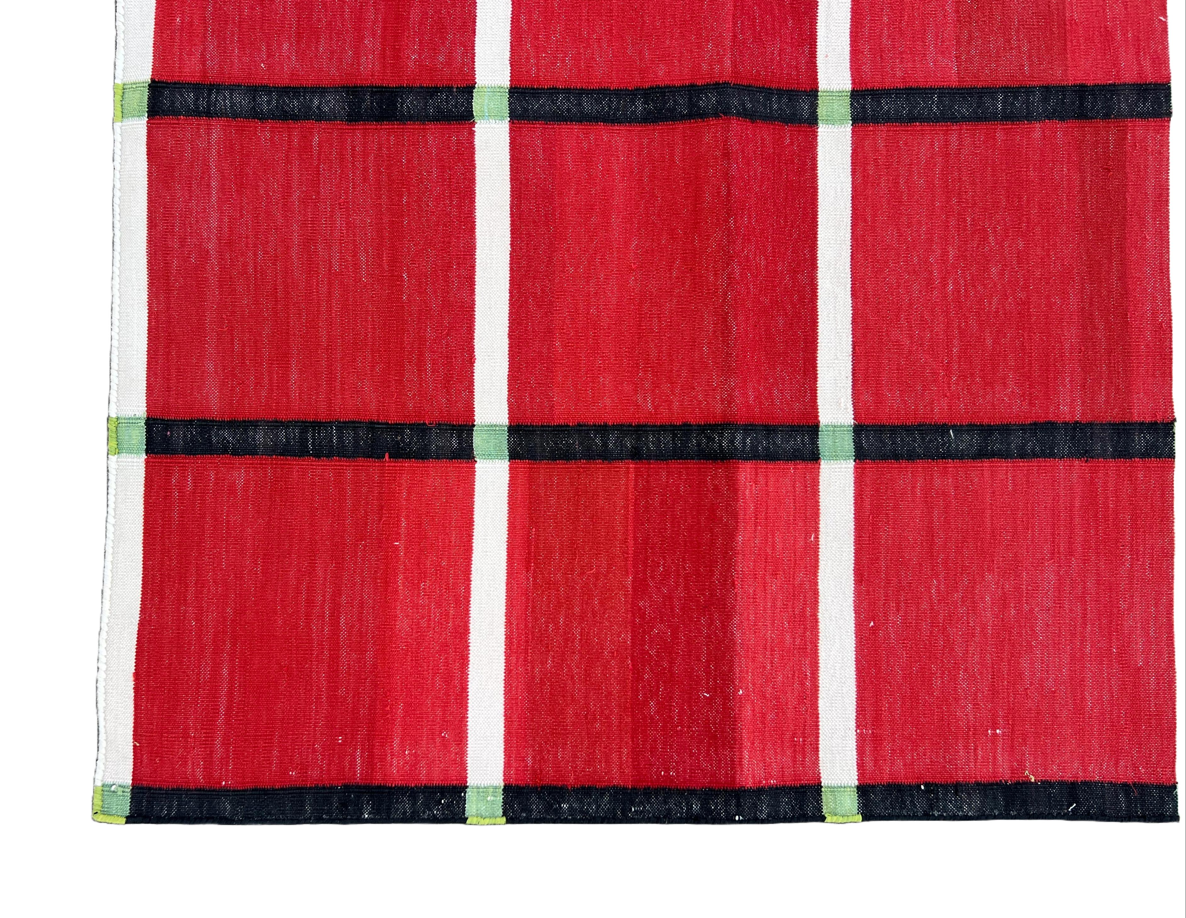 Handmade Cotton Area Flat Weave Rug, Red & Black Windowpane Check Indian Dhurrie For Sale 2