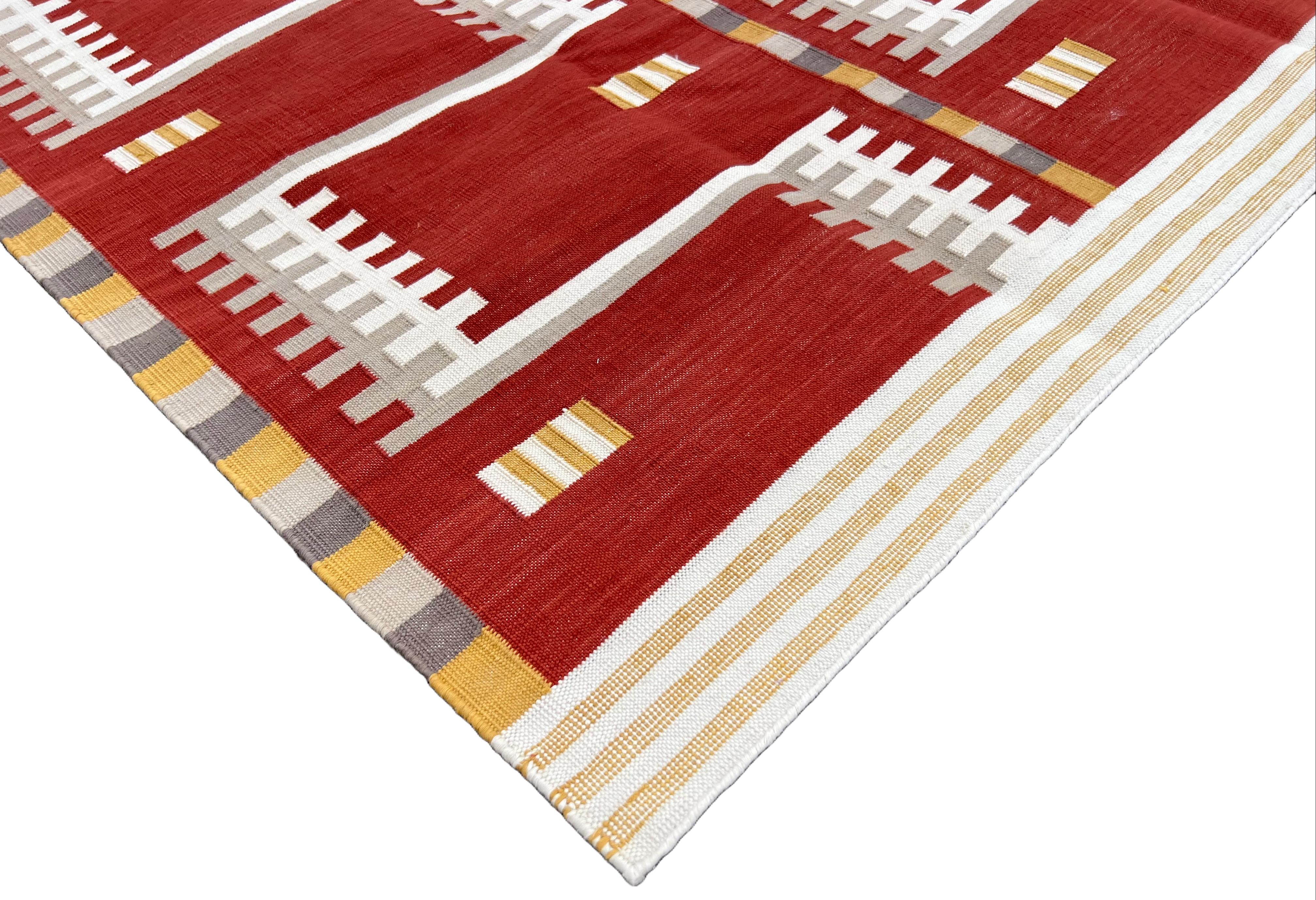 Hand-Woven Handmade Cotton Area Flat Weave Rug, Red, Cream & Beige Geometric Indian Dhurrie For Sale