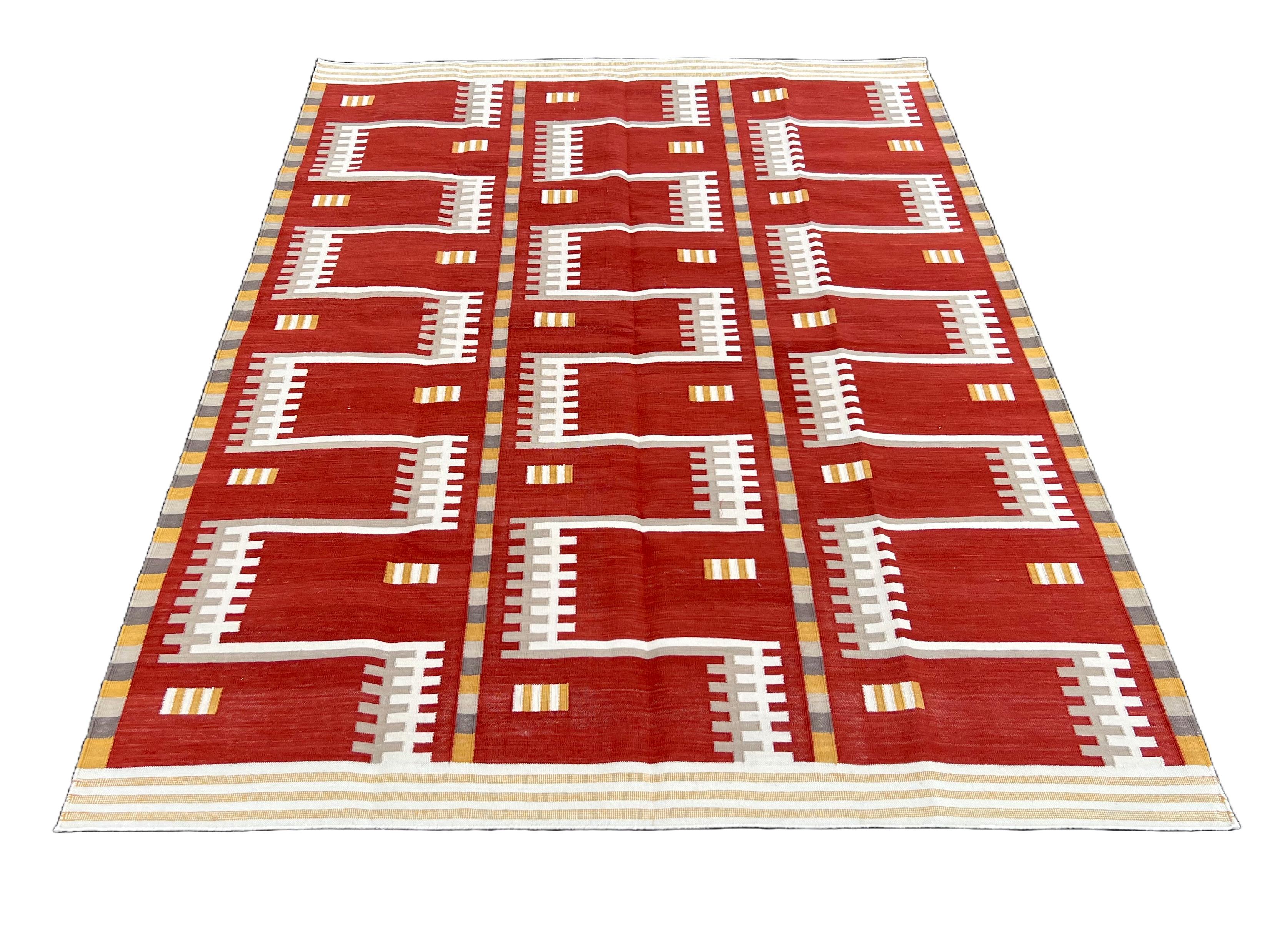 Handmade Cotton Area Flat Weave Rug, Red, Cream & Beige Geometric Indian Dhurrie For Sale 1