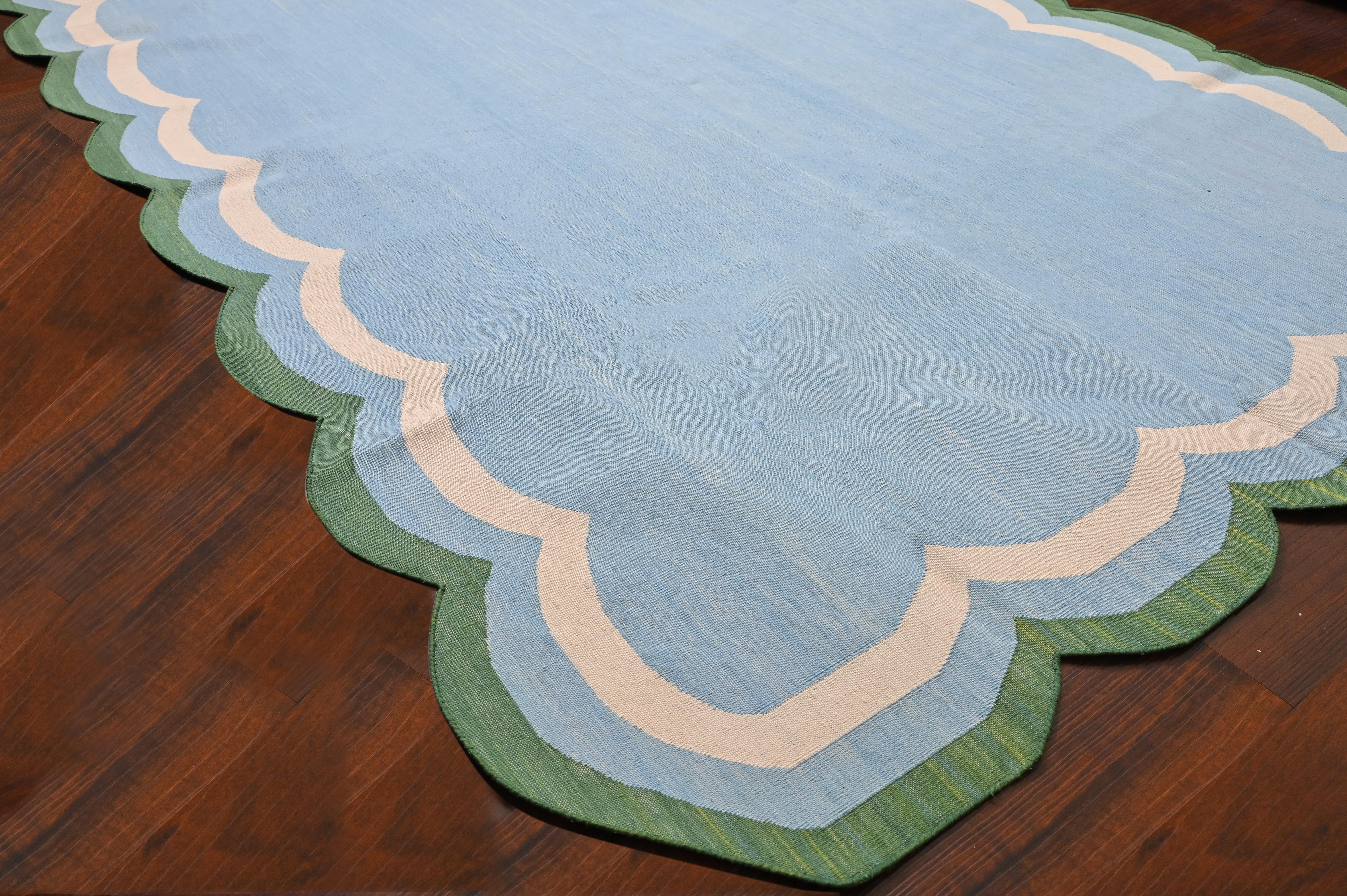 Handmade Cotton Area Flat Weave Rug, Sky Blue And White Scalloped Indian Dhurrie In New Condition For Sale In Jaipur, IN