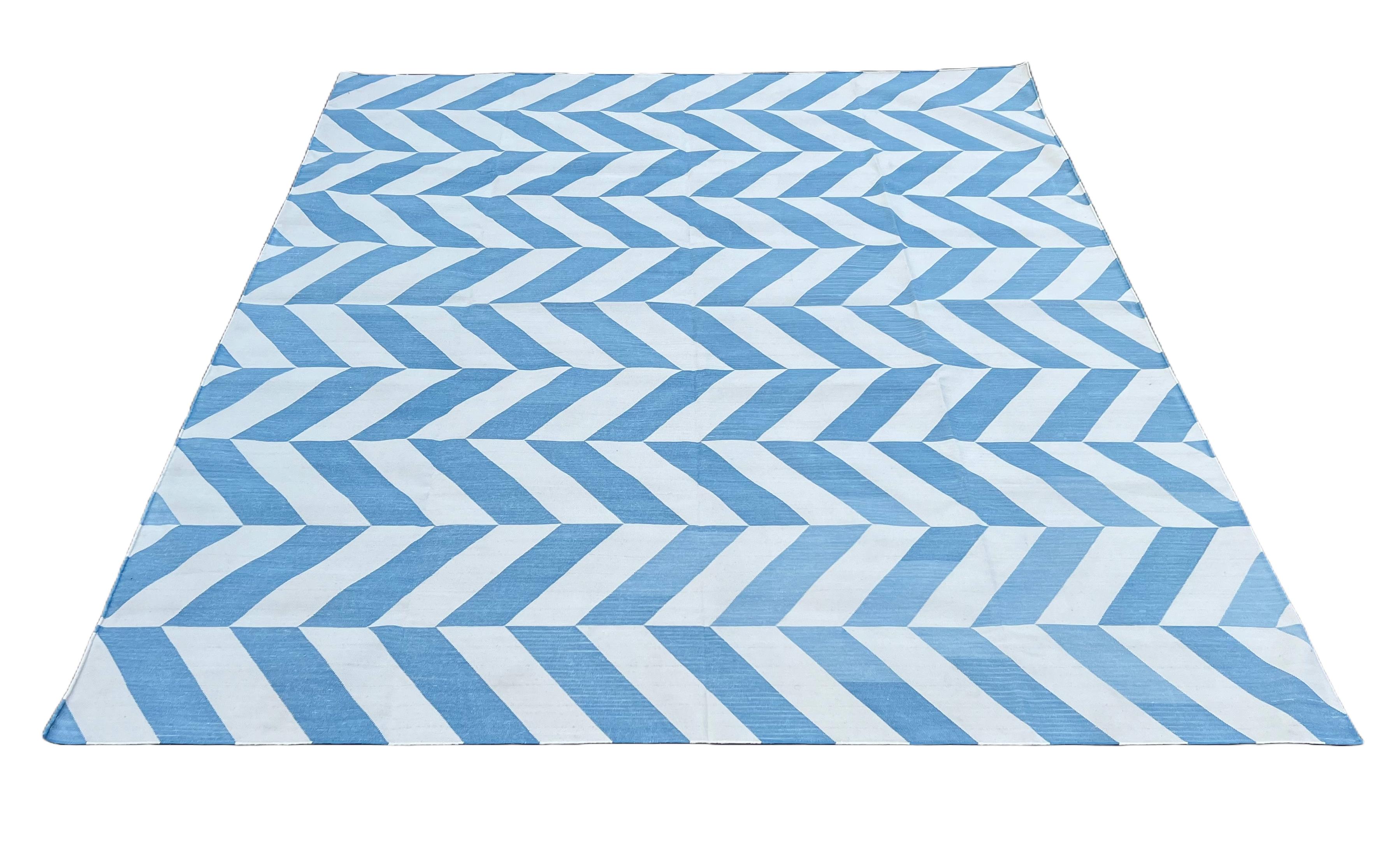 Handmade Cotton Area Flat Weave Rug, Sky Blue And White Zig Zag Striped Dhurrie For Sale 3