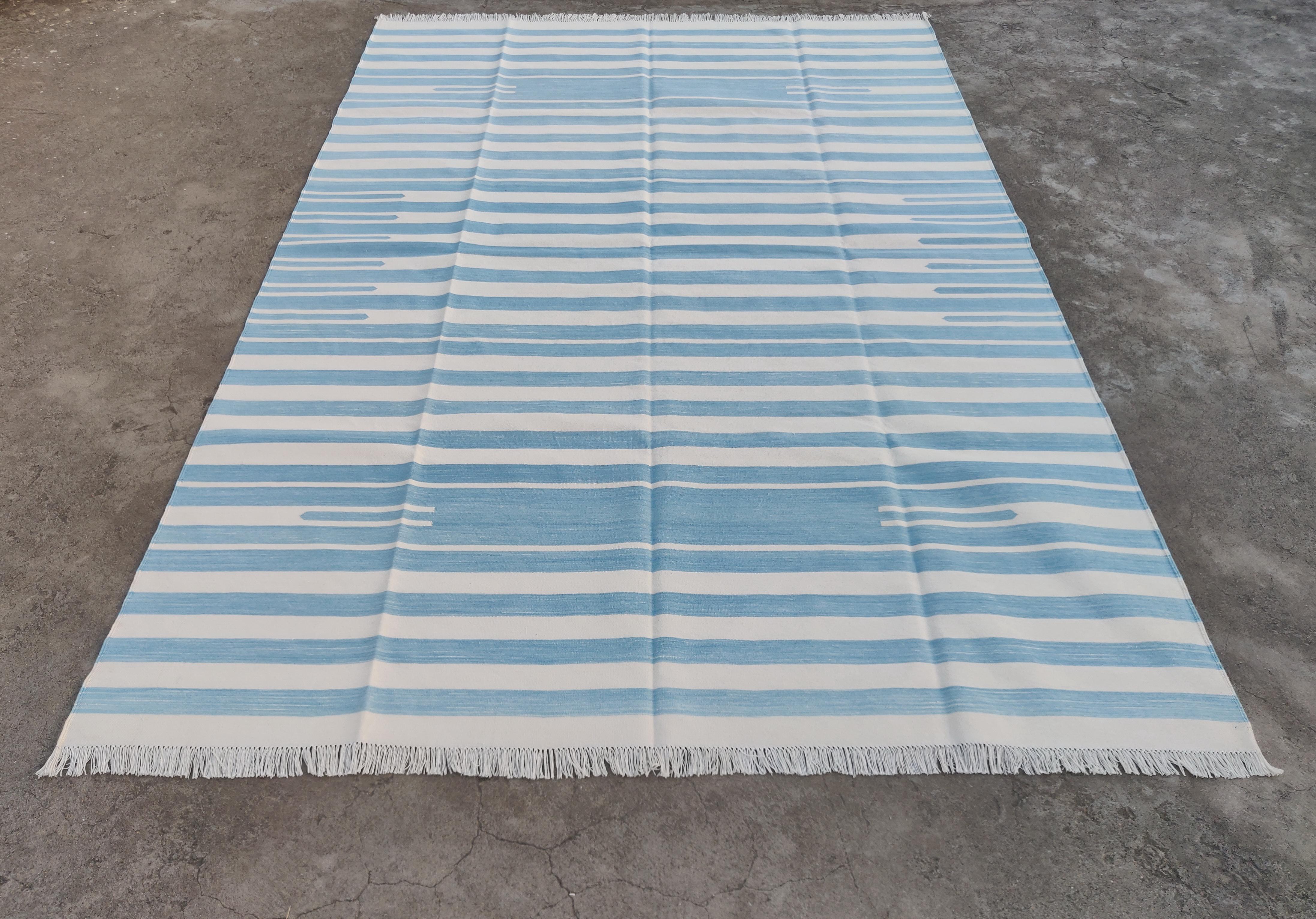 Handmade Cotton Area Flat Weave Rug, Sky Blue & White Striped Indian Dhurrie Rug In New Condition For Sale In Jaipur, IN