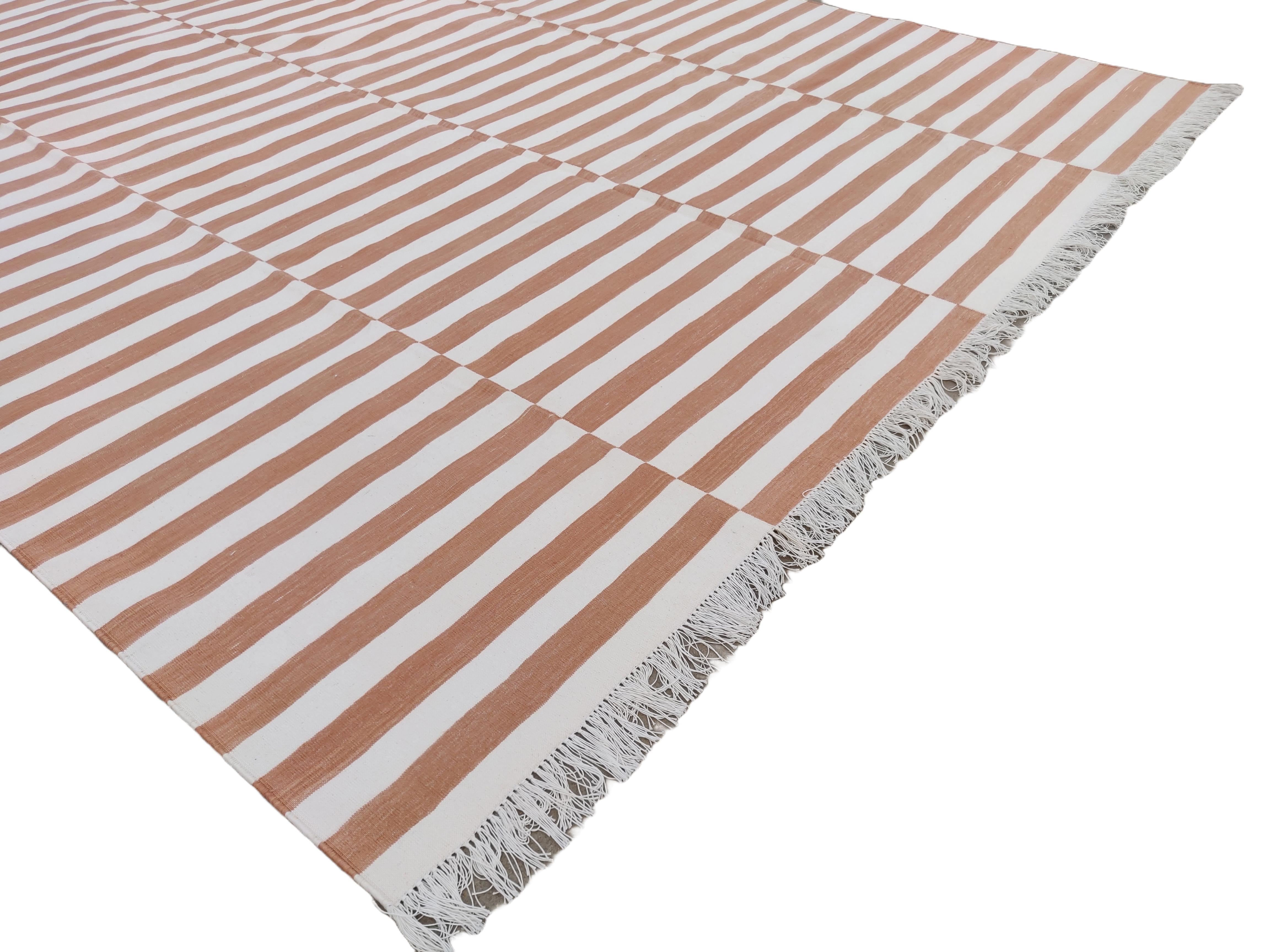 Hand-Woven Handmade Cotton Area Flat Weave Rug, Tan & White Up down Striped Indian Dhurrie For Sale