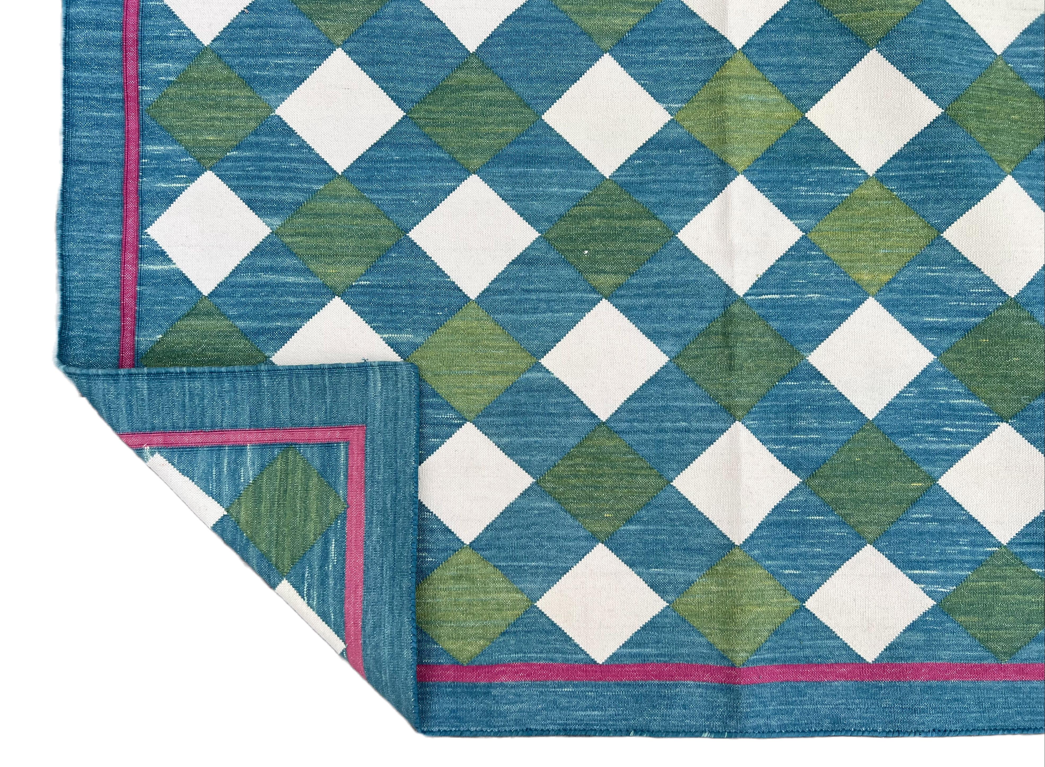 Handgefertigter Flachgewebe-Teppich aus Baumwolle, Teal Blau, Grün karierter indischer Dhurrie-Teppich im Angebot 2