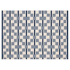 Tapis en coton tissé à plat, fabriqué à la main, de type « dhurrie », à rayures blanches et bleues