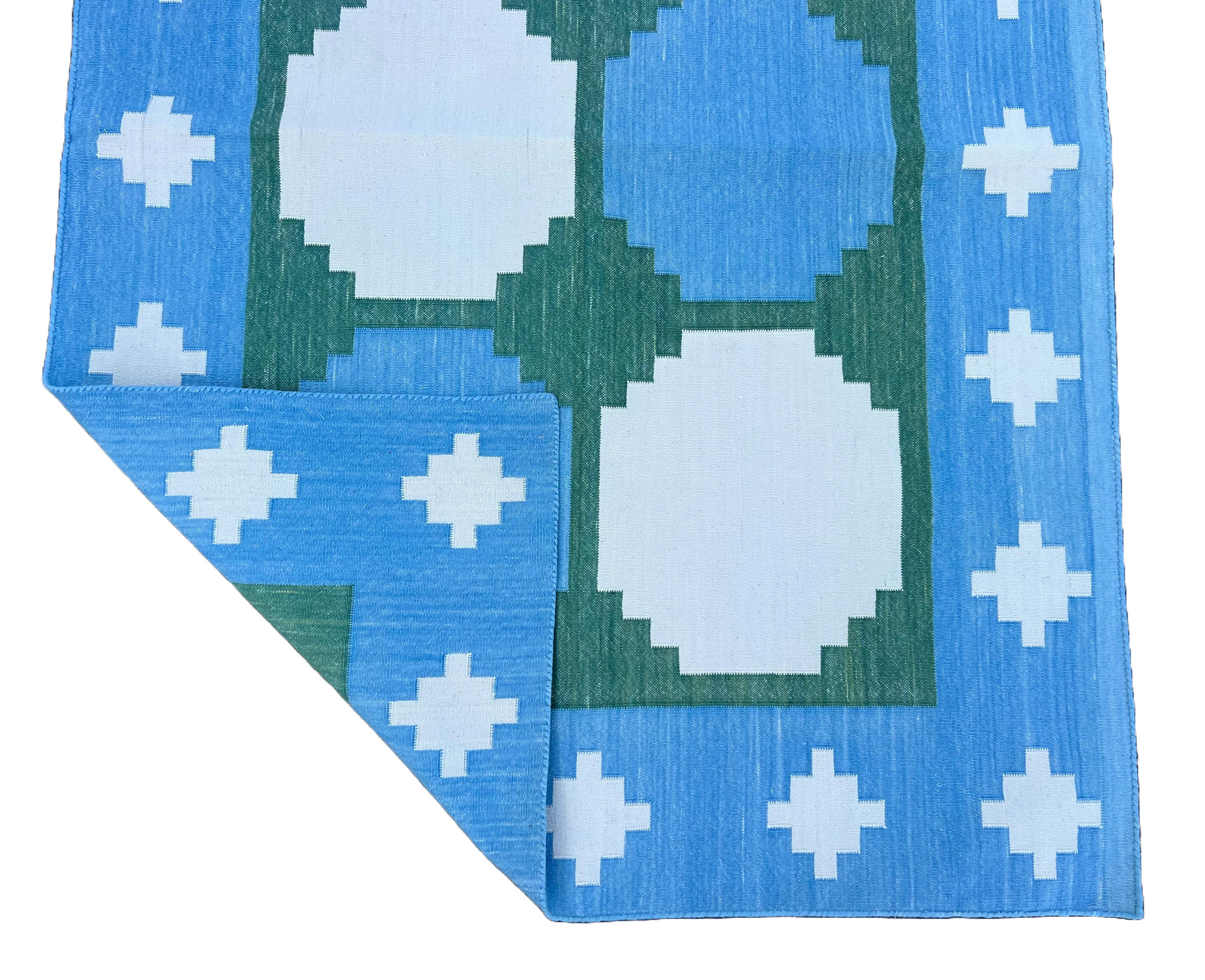 Runner a tessitura piatta in cotone fatto a mano, 3x9 Blue and Green Tile Indian Dhurrie in vendita 2