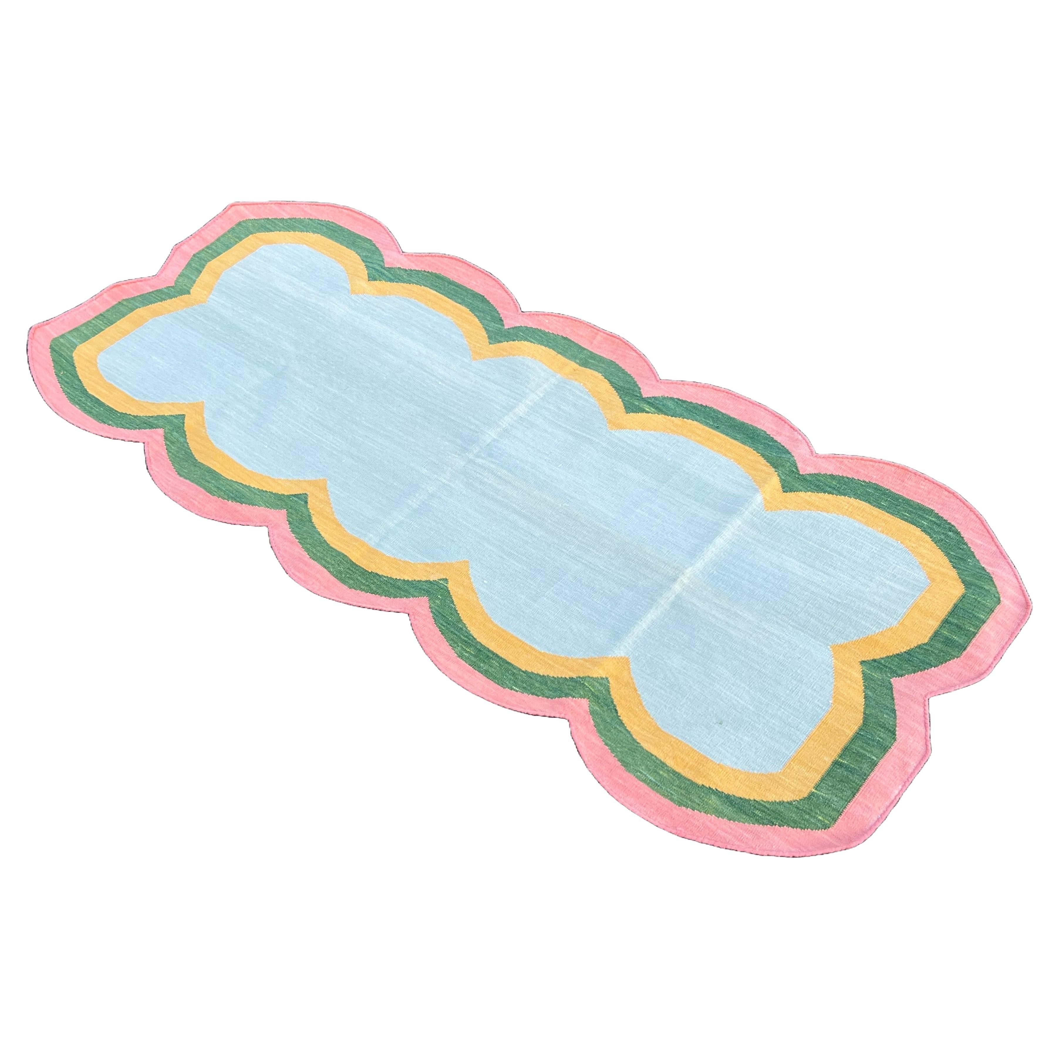 Chemin de table en coton fait à la main, 2x5 Bleu, rose festonné Indian Dhurrie